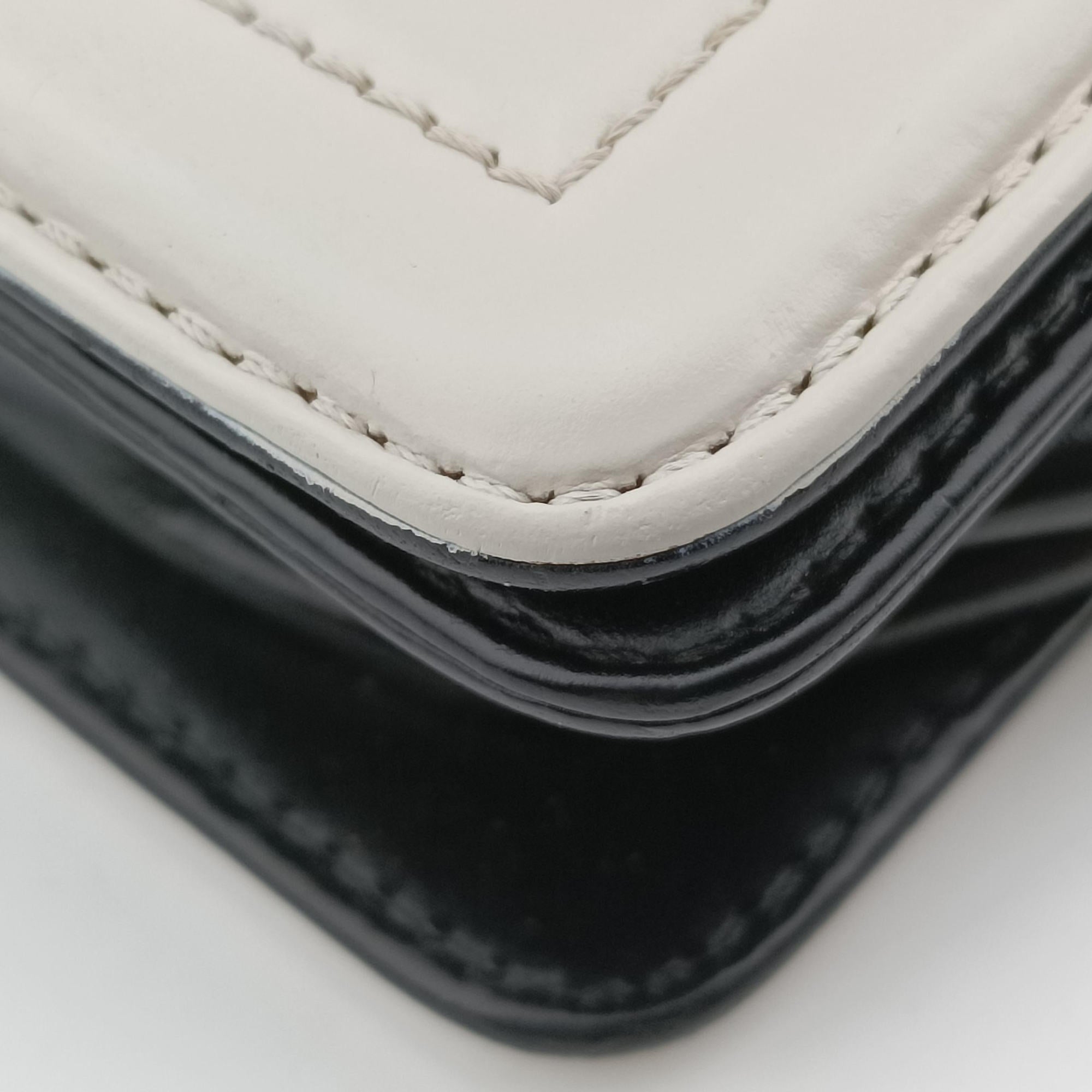 Vintage Chanel BOY CHANEL Black×white Leather A66712 shoulderbag | stylenewstar