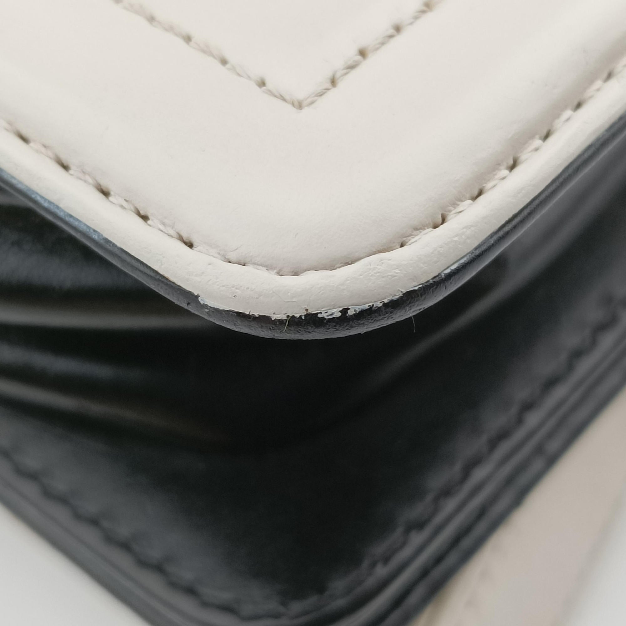 Vintage Chanel BOY CHANEL Black×white Leather A66712 shoulderbag | stylenewstar