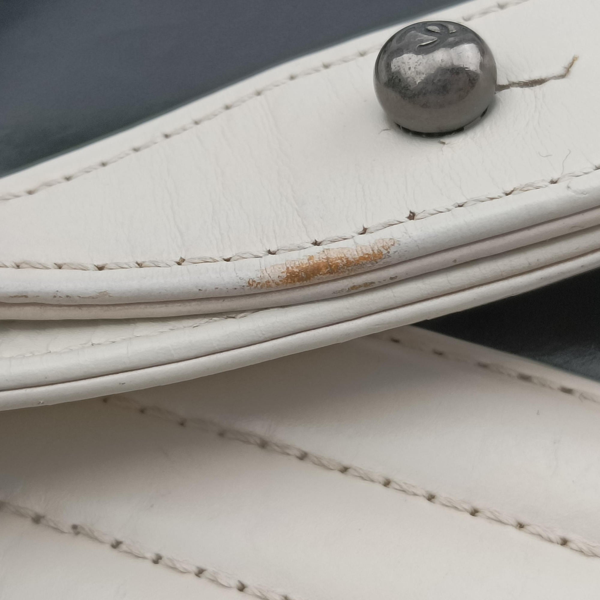 Vintage Chanel BOY CHANEL Black×white Leather A66712 shoulderbag | stylenewstar