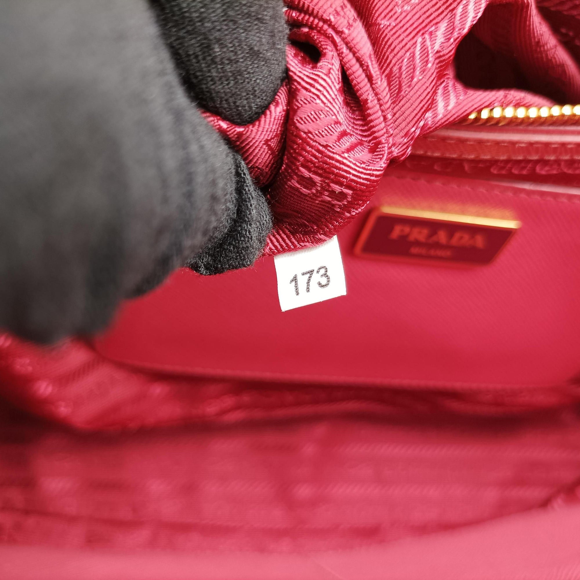 Pre-owned Prada Galleria Pink SAFFIANO Leather BN1786 shoulderbag | stylenewstar
