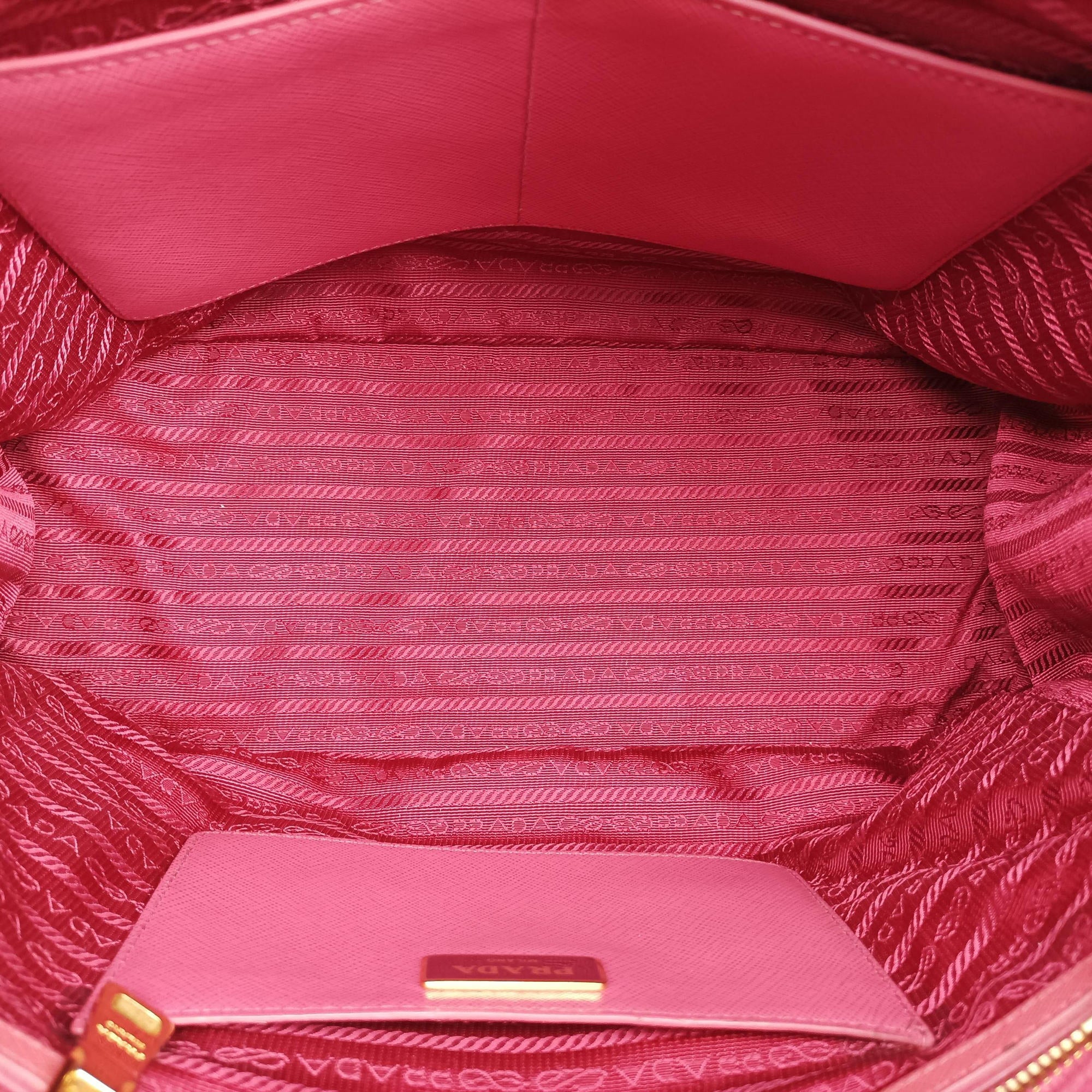 Pre-owned Prada Galleria Pink SAFFIANO Leather BN1786 shoulderbag | stylenewstar