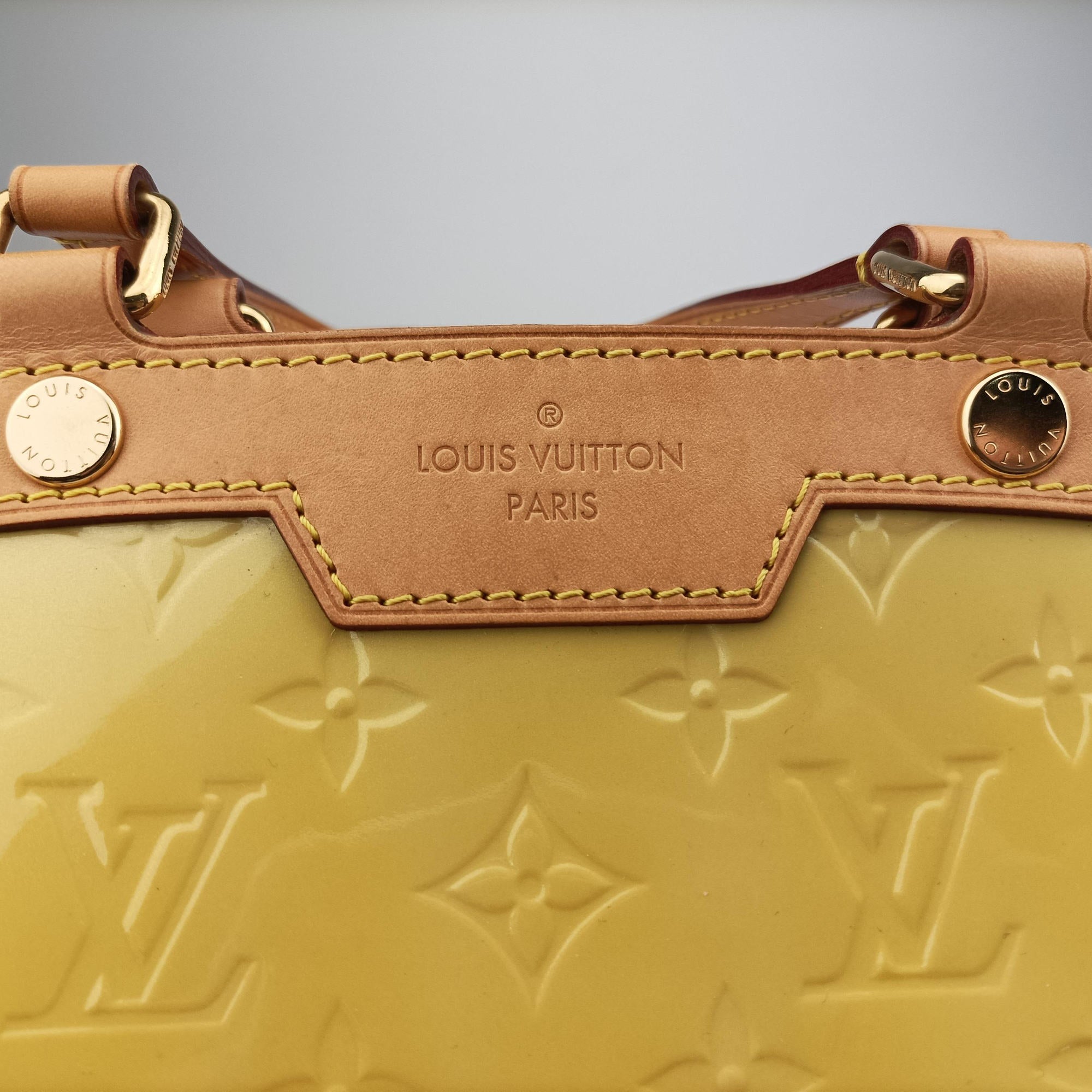 Pre-owned Louis Vuitton Brea MM Dunne Vernis M90180 shoulderbag | stylenewstar