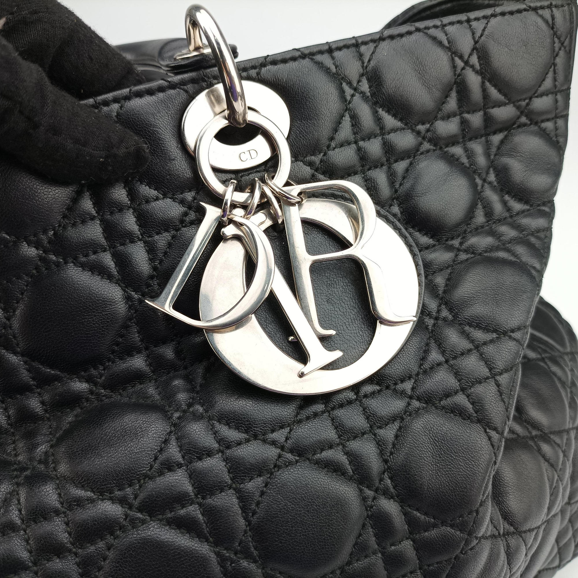 Pre-owned Christian Dior Lady Dior Black lambskin  shoulderbag | stylenewstar