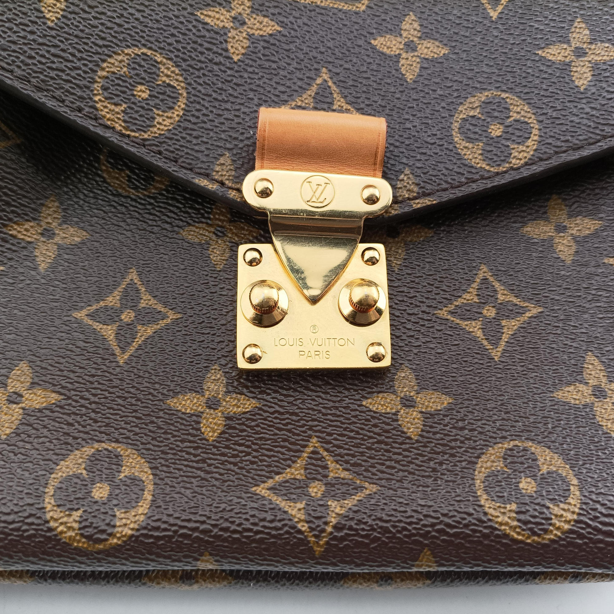 Pre-owned Louis Vuitton Pochette Metis MM Brown Monogram Canvas M44875 shoulderbag | stylenewstar