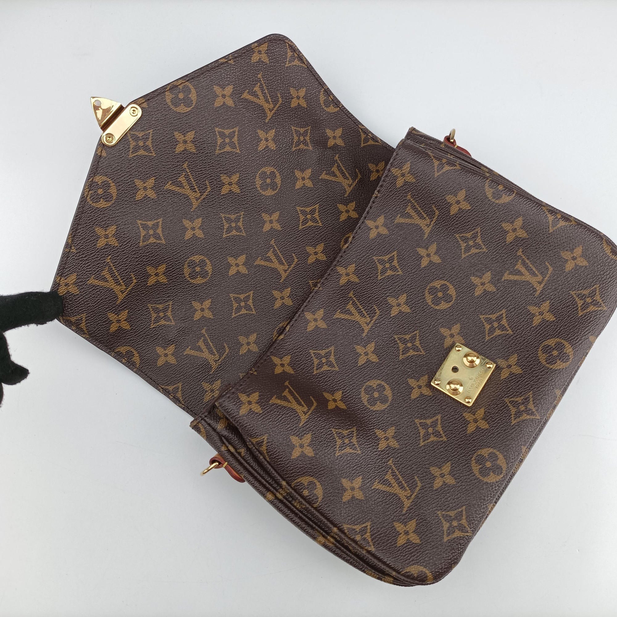 Pre-owned Louis Vuitton Pochette Metis MM Brown Monogram Canvas M44875 shoulderbag | stylenewstar