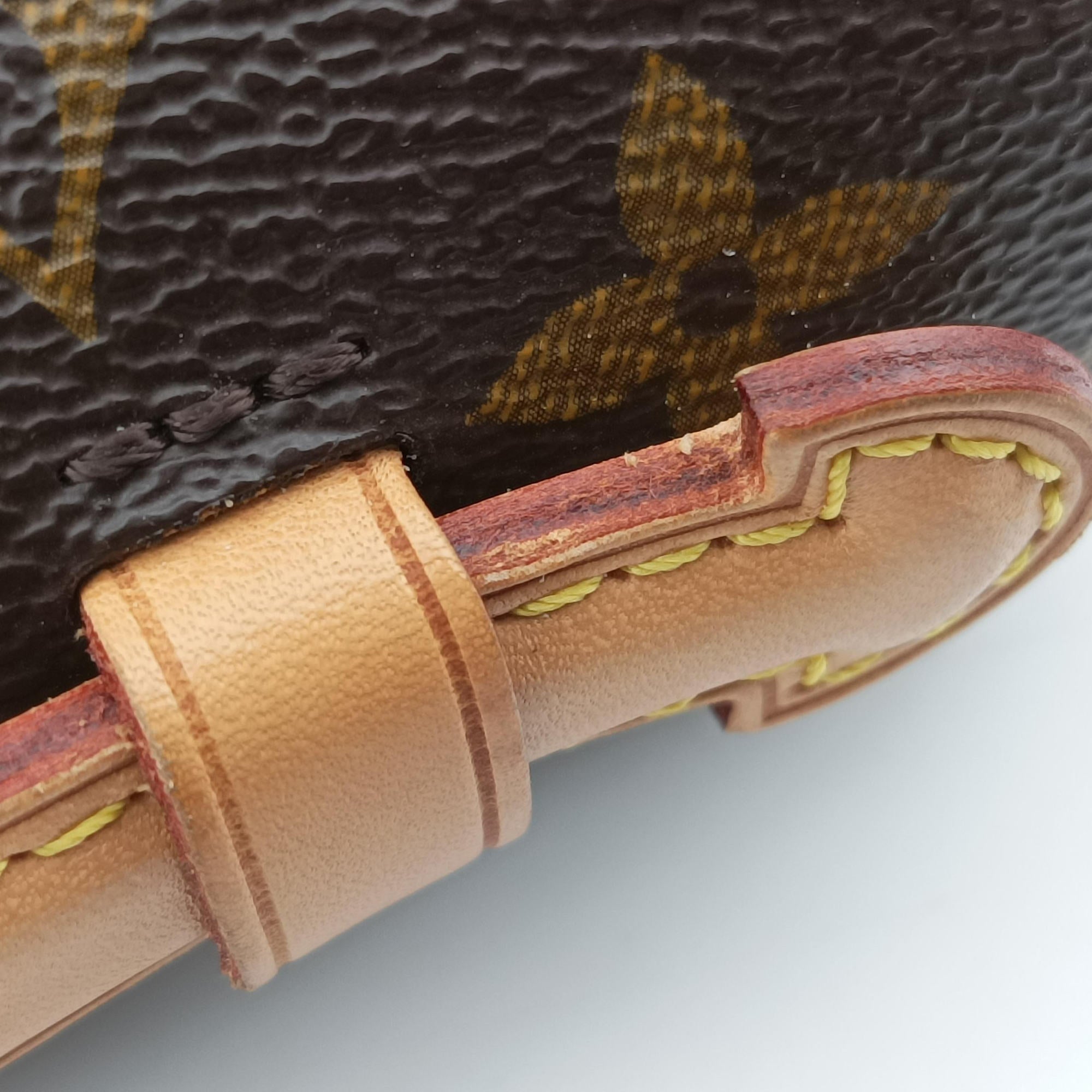 Pre-owned Louis Vuitton Pochette Metis MM Brown Monogram Canvas M44875 shoulderbag | stylenewstar