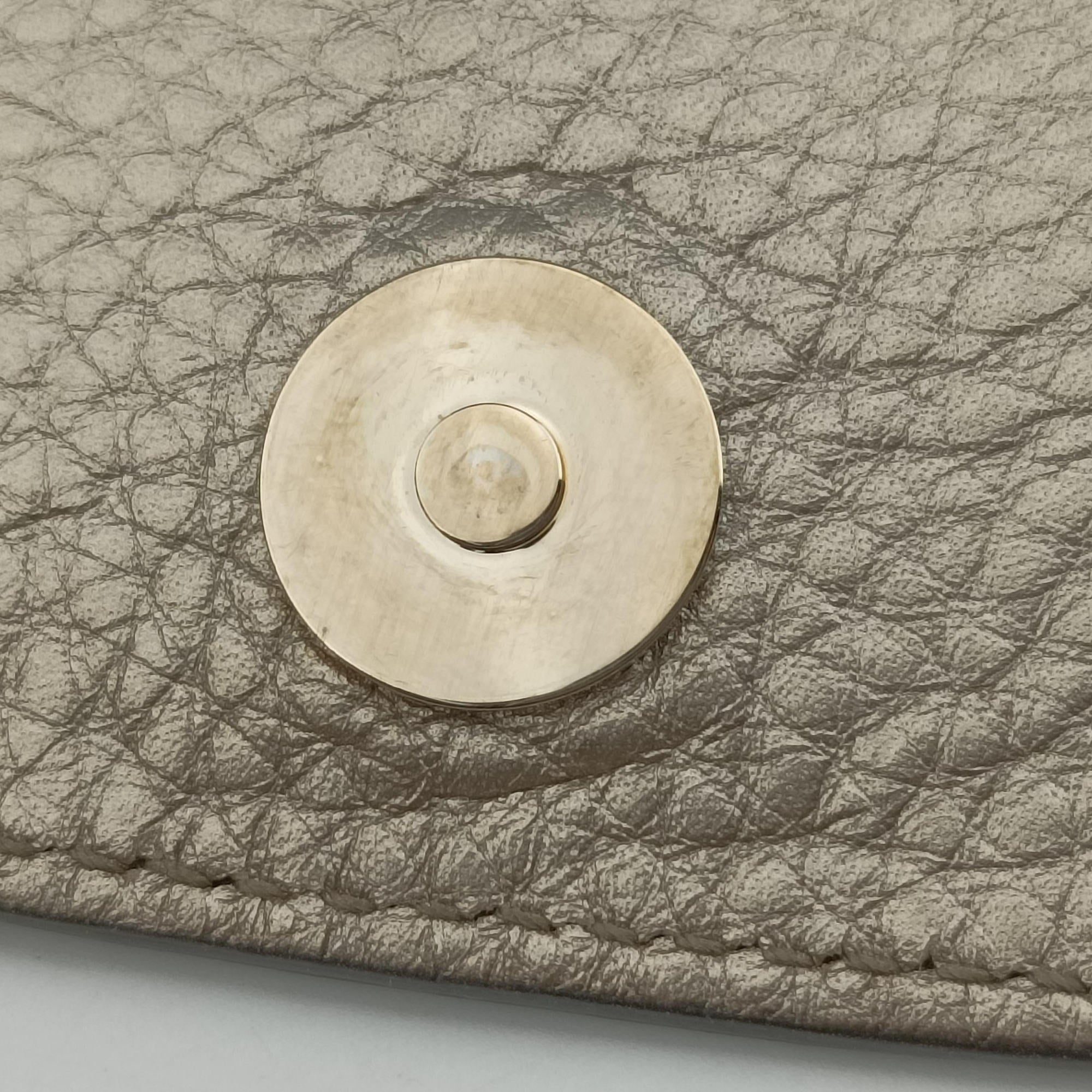 Pre-owned Gucci Soho Golden Leather 323190 shoulderbag | stylenewstar