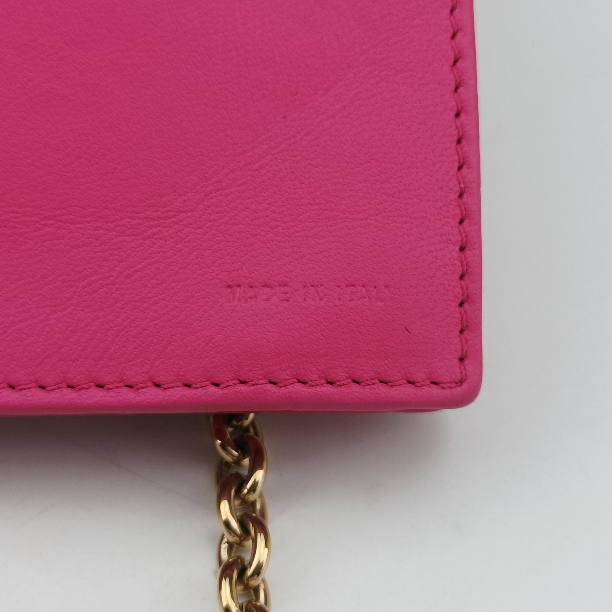 Pre-owned Fendi Embossed Logo Rose Leather 8M0219 shoulderbag | stylenewstar