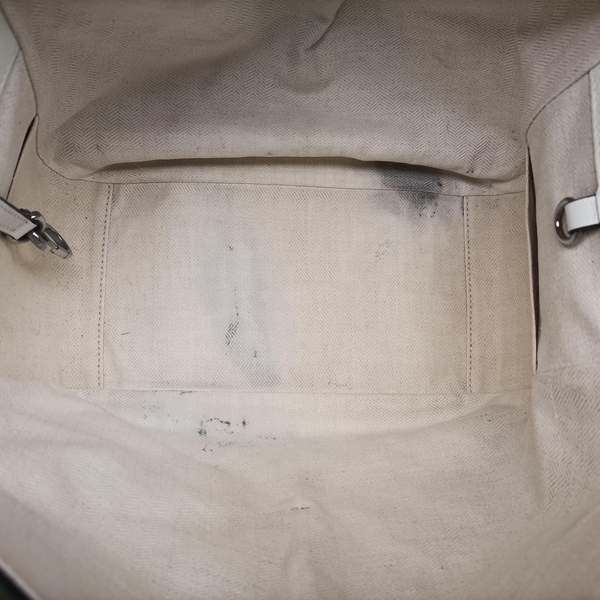 Pre-owned Loewe Hammock White Leather  shoulderbag | stylenewstar