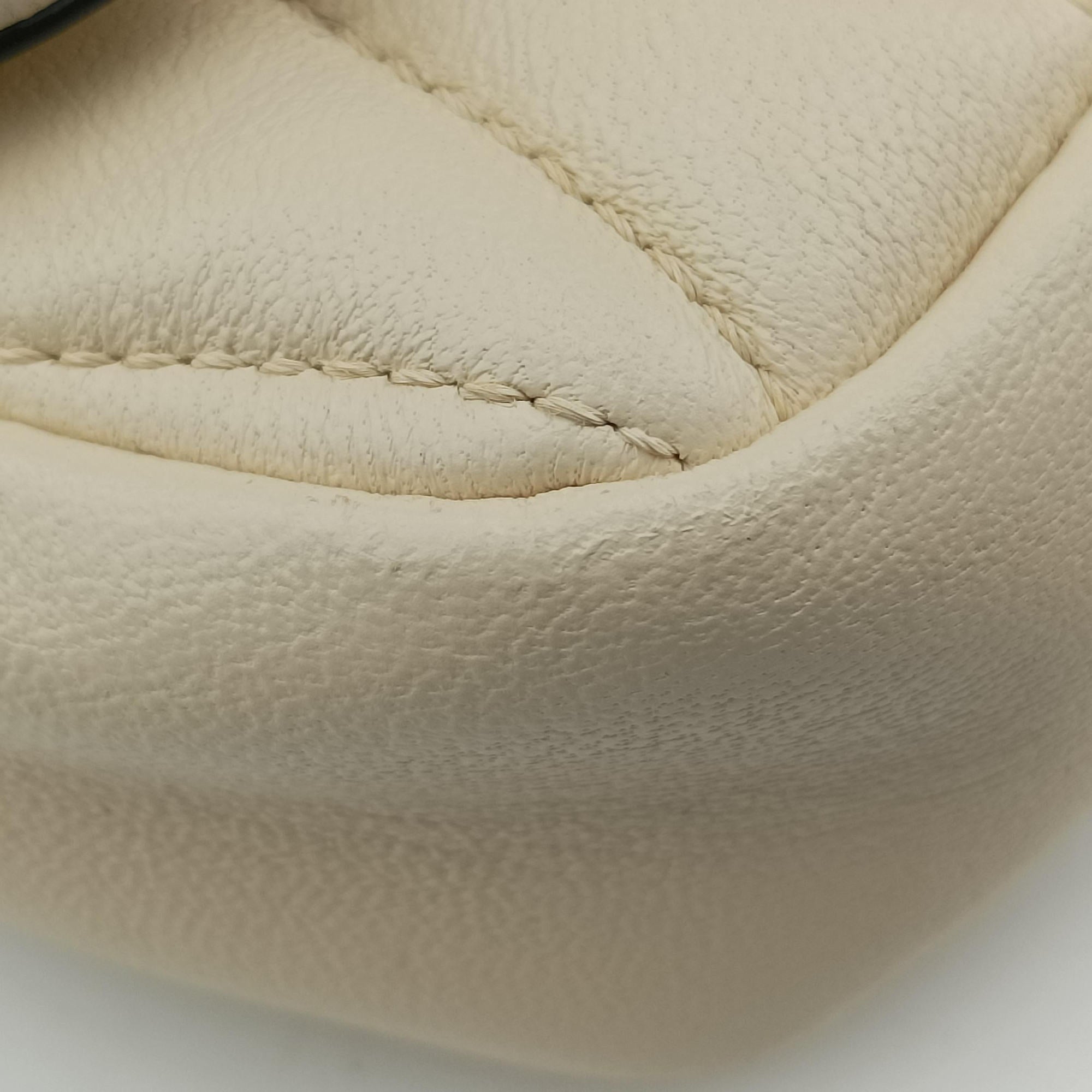 Pre-owned VERSACE Virtus Beige Leather  shoulderbag | stylenewstar