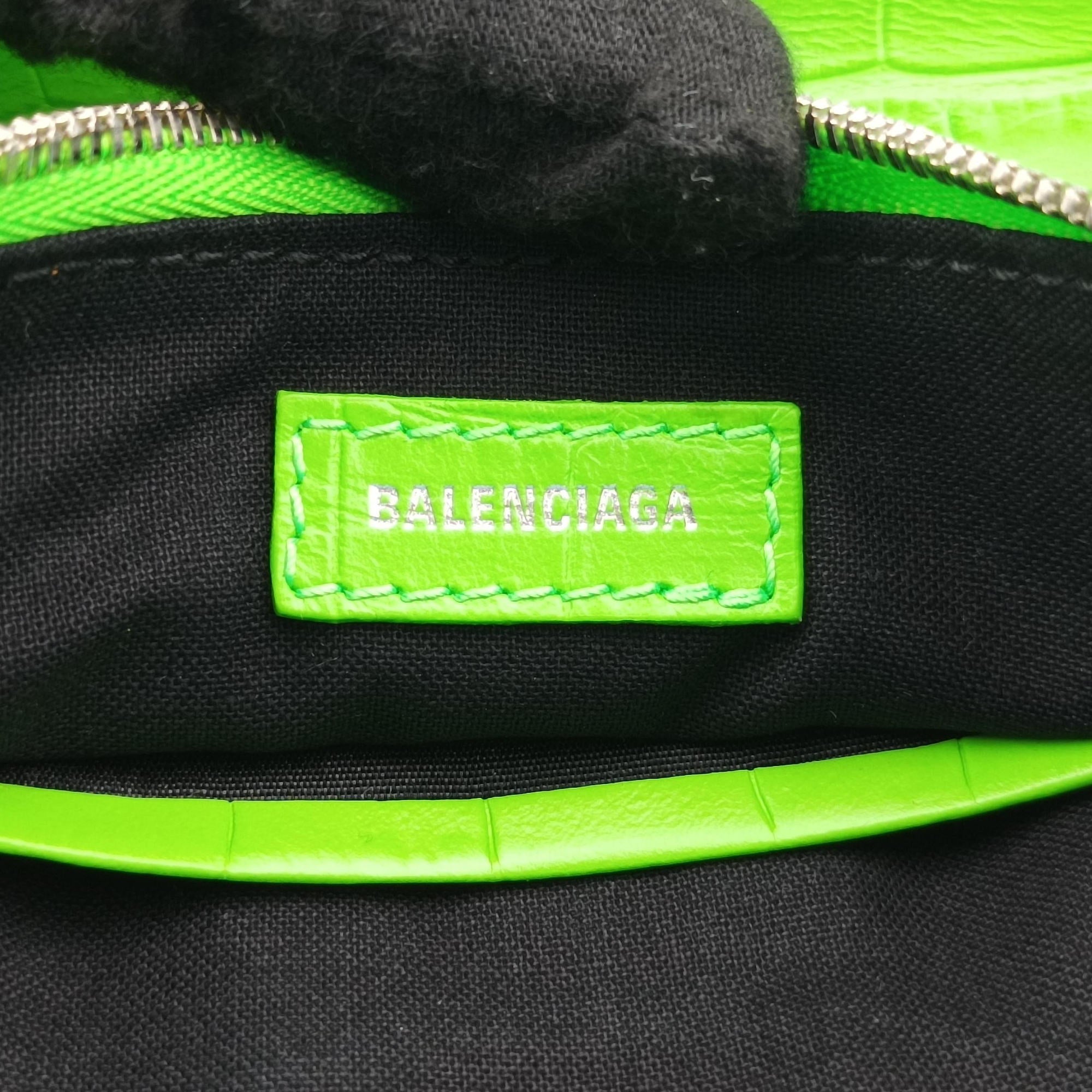Vintage Balenciaga Le Cagole Green lambskin  shoulderbag | stylenewstar