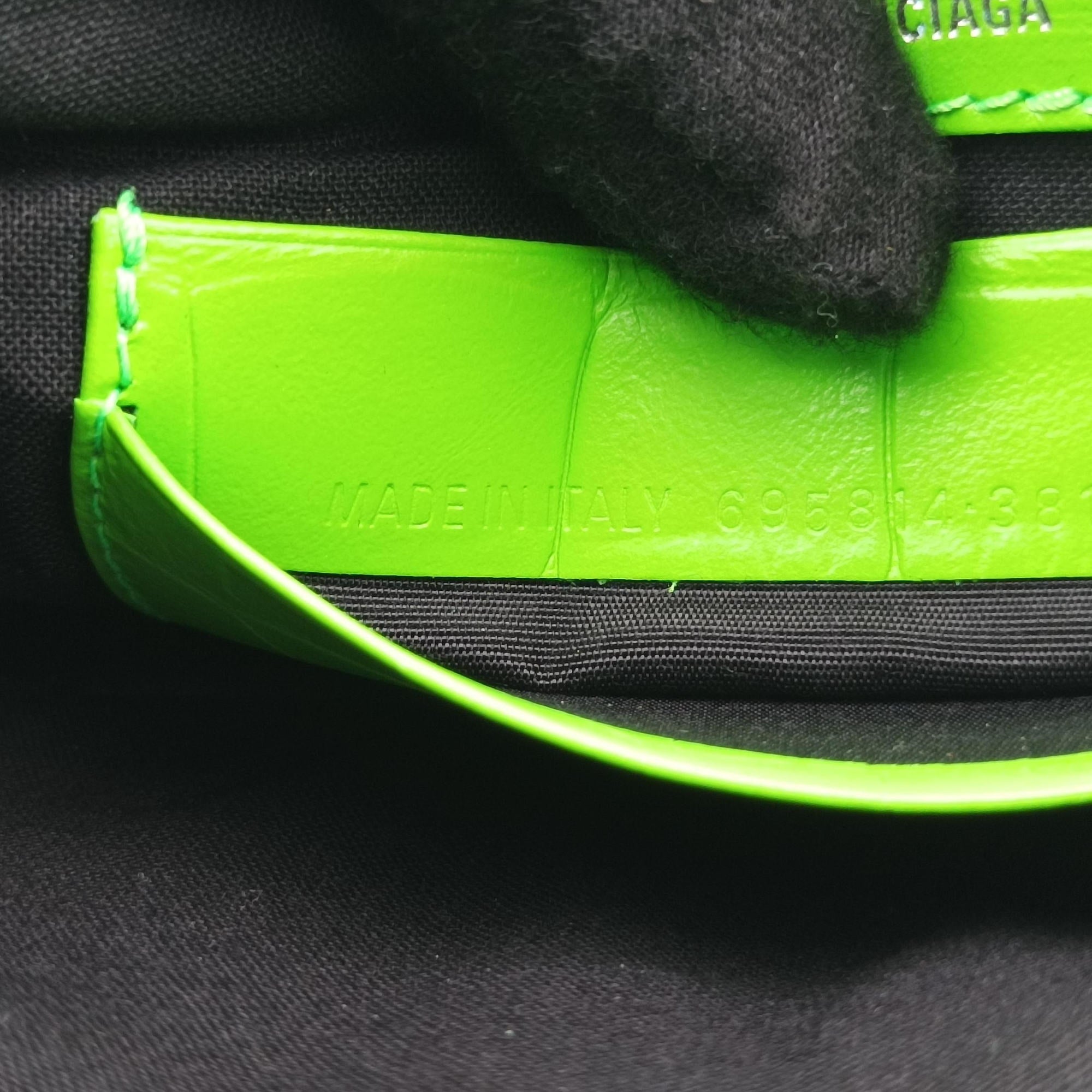 Vintage Balenciaga Le Cagole Green lambskin  shoulderbag | stylenewstar