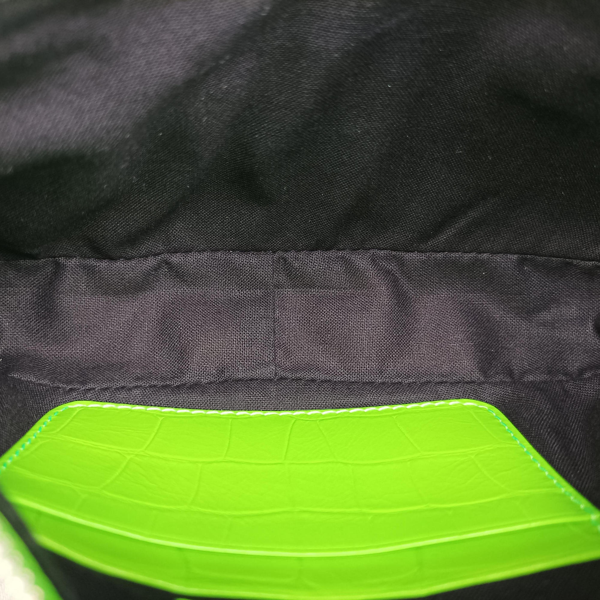 Vintage Balenciaga Le Cagole Green lambskin  shoulderbag | stylenewstar