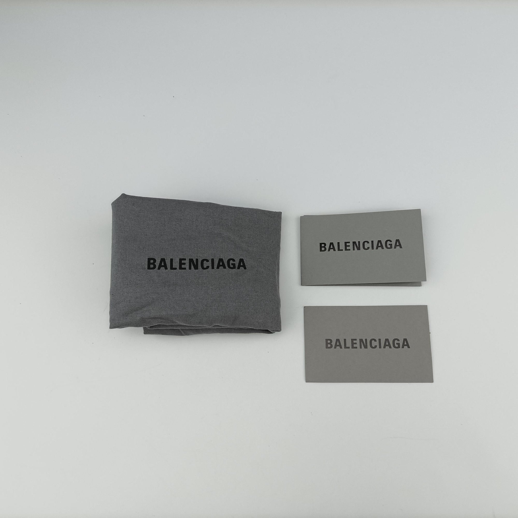 Pre-owned Balenciaga Le Cagole Green lambskin  shoulderbag | stylenewstar