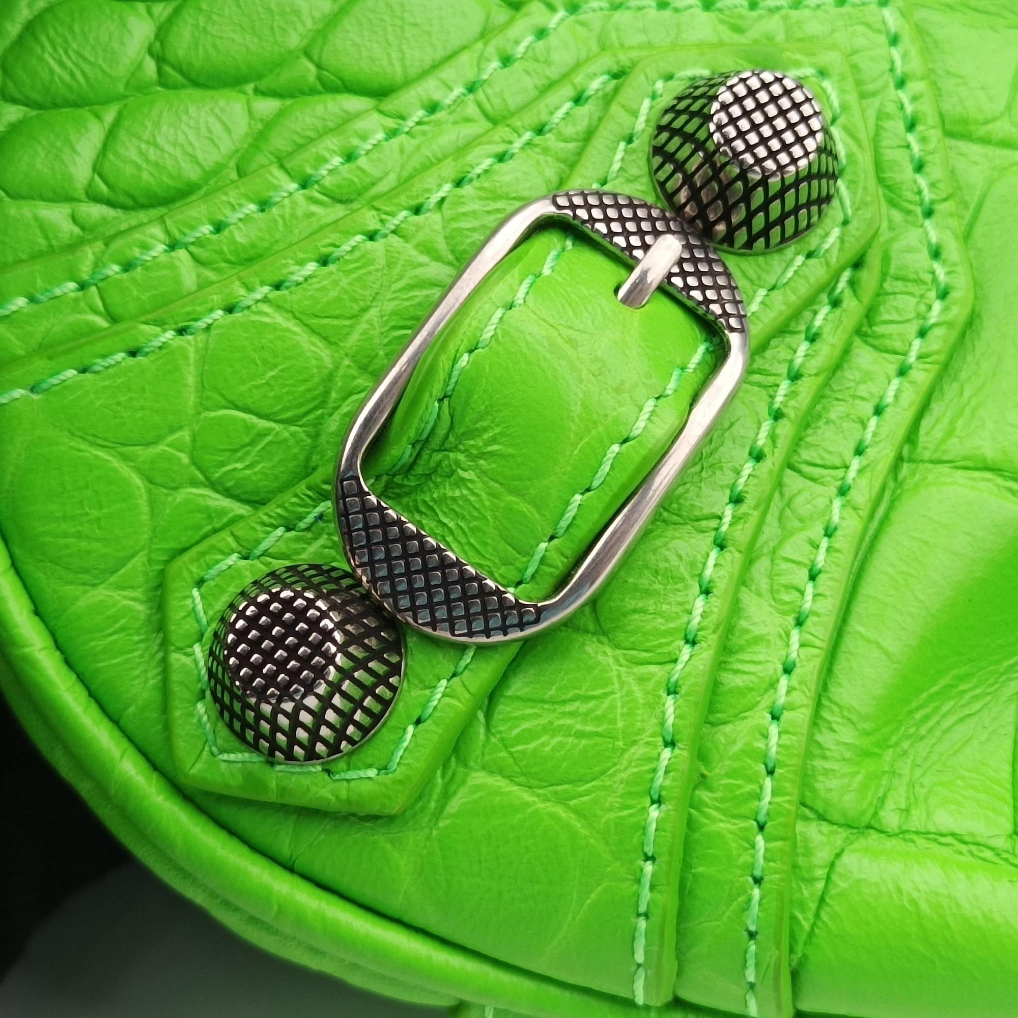 Pre-owned Balenciaga Le Cagole Green lambskin  shoulderbag | stylenewstar