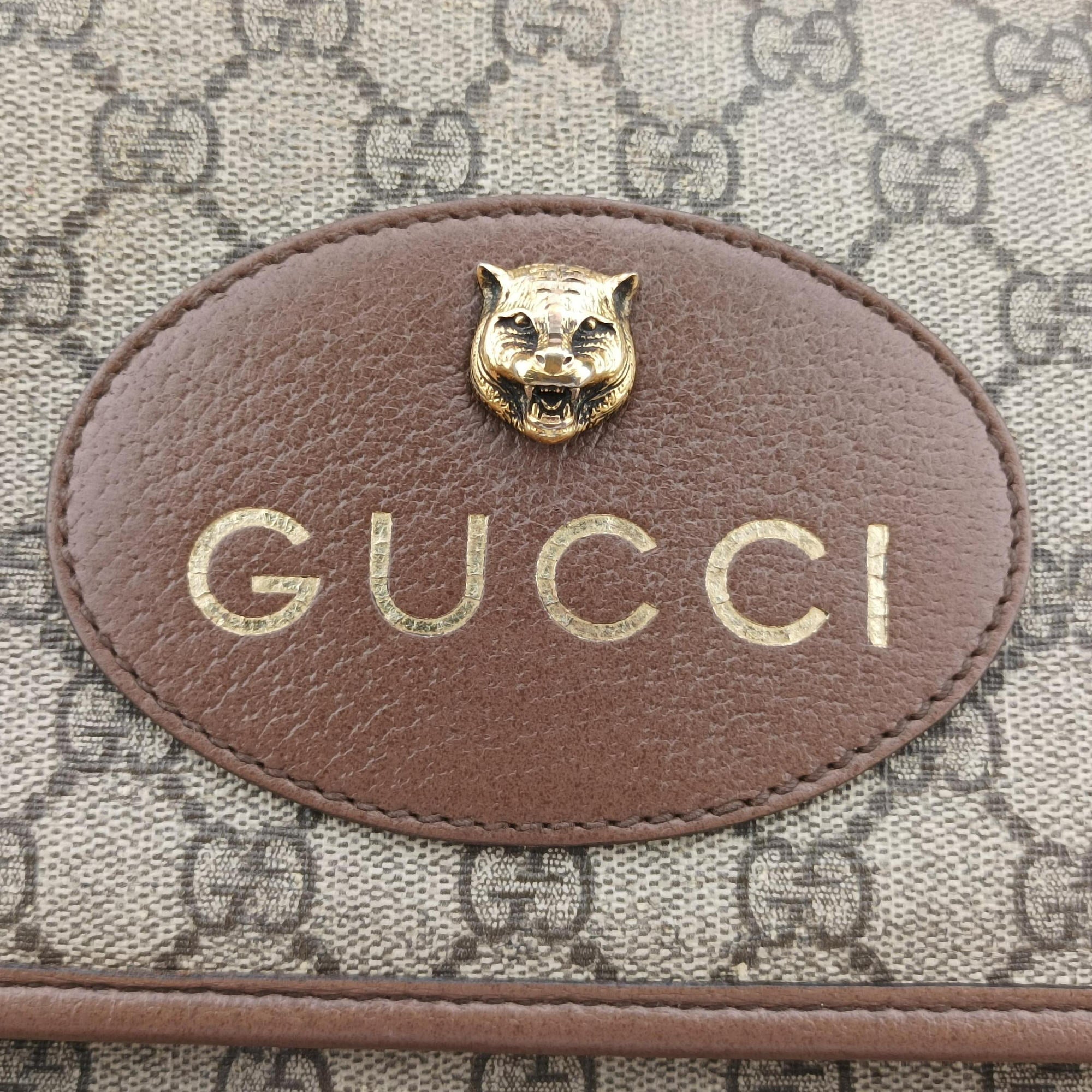 Pre-owned Gucci NEO VINTAGE GG Supreme Beige×red×green PVC coated canvas 495654 bum bag/waist bag | stylenewstar
