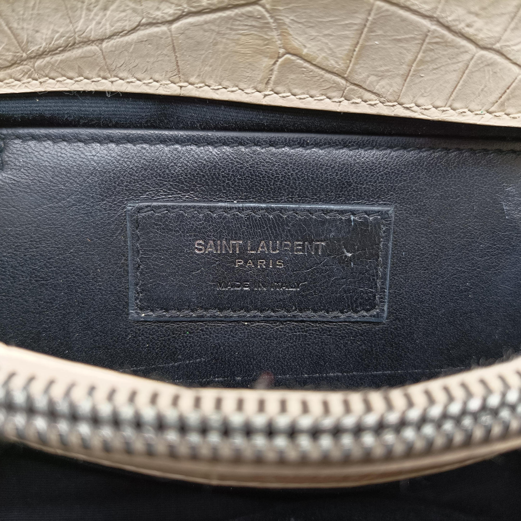 Pre-owned Yves Saint Laurent COLLEGE White Leather 428101 shoulderbag | stylenewstar