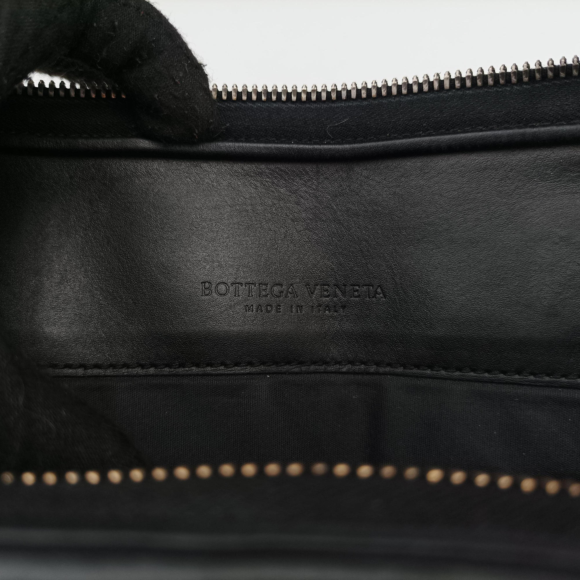 Secondhand Bottega Veneta Intrecciato Black lambskin  handbag | stylenewstar