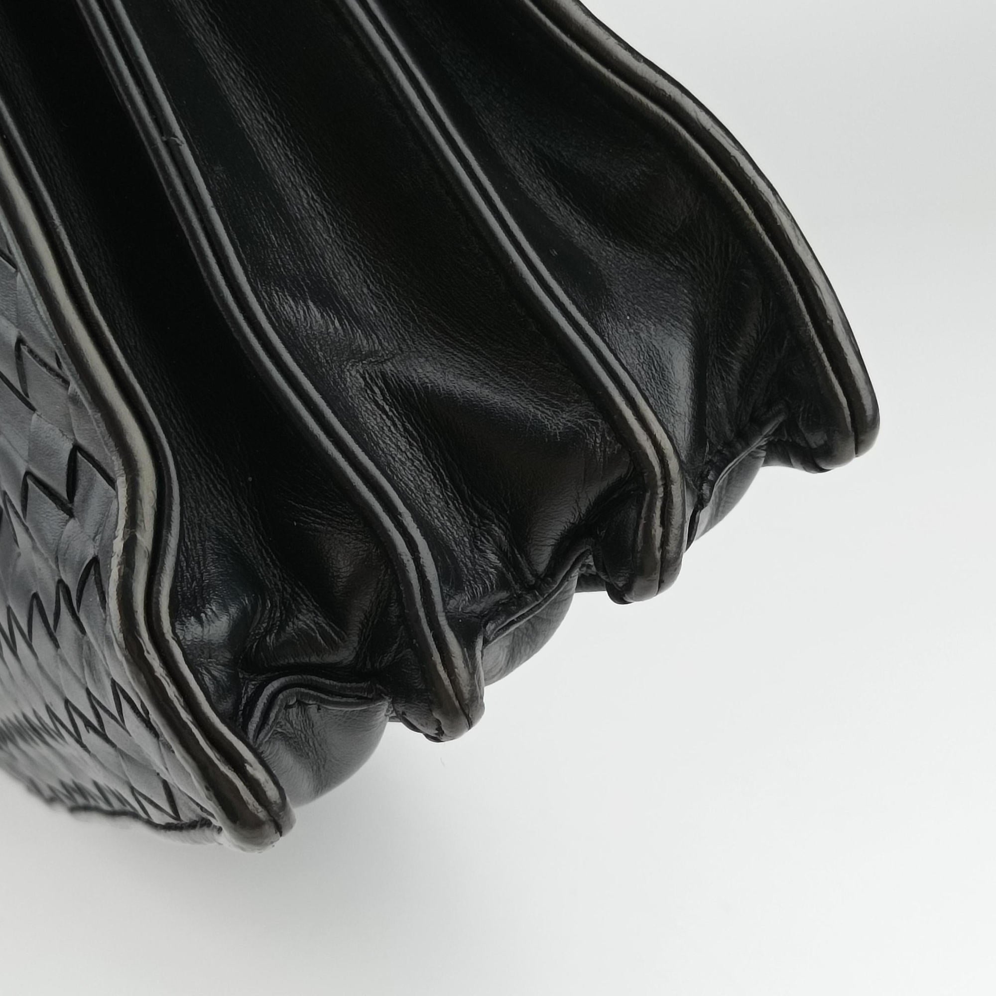 Secondhand Bottega Veneta Intrecciato Black lambskin  handbag | stylenewstar