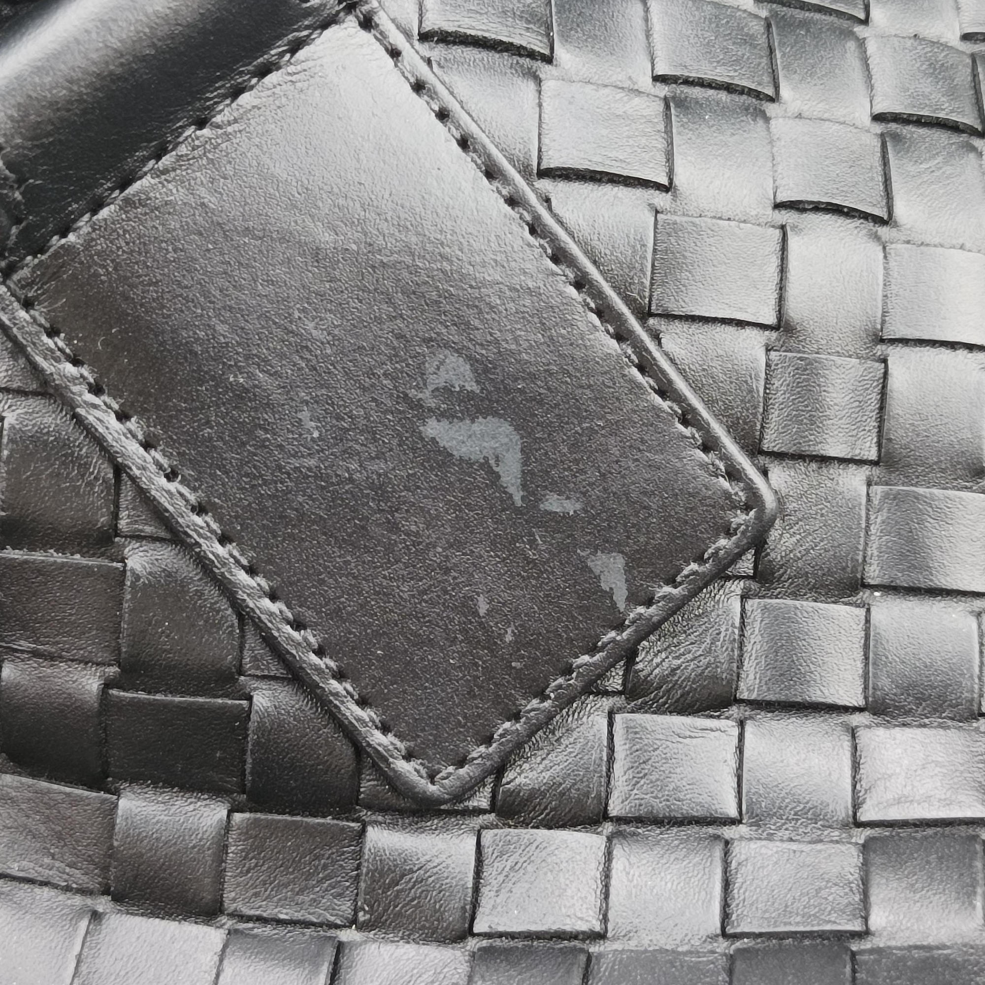 Secondhand Bottega Veneta Intrecciato Black lambskin  handbag | stylenewstar