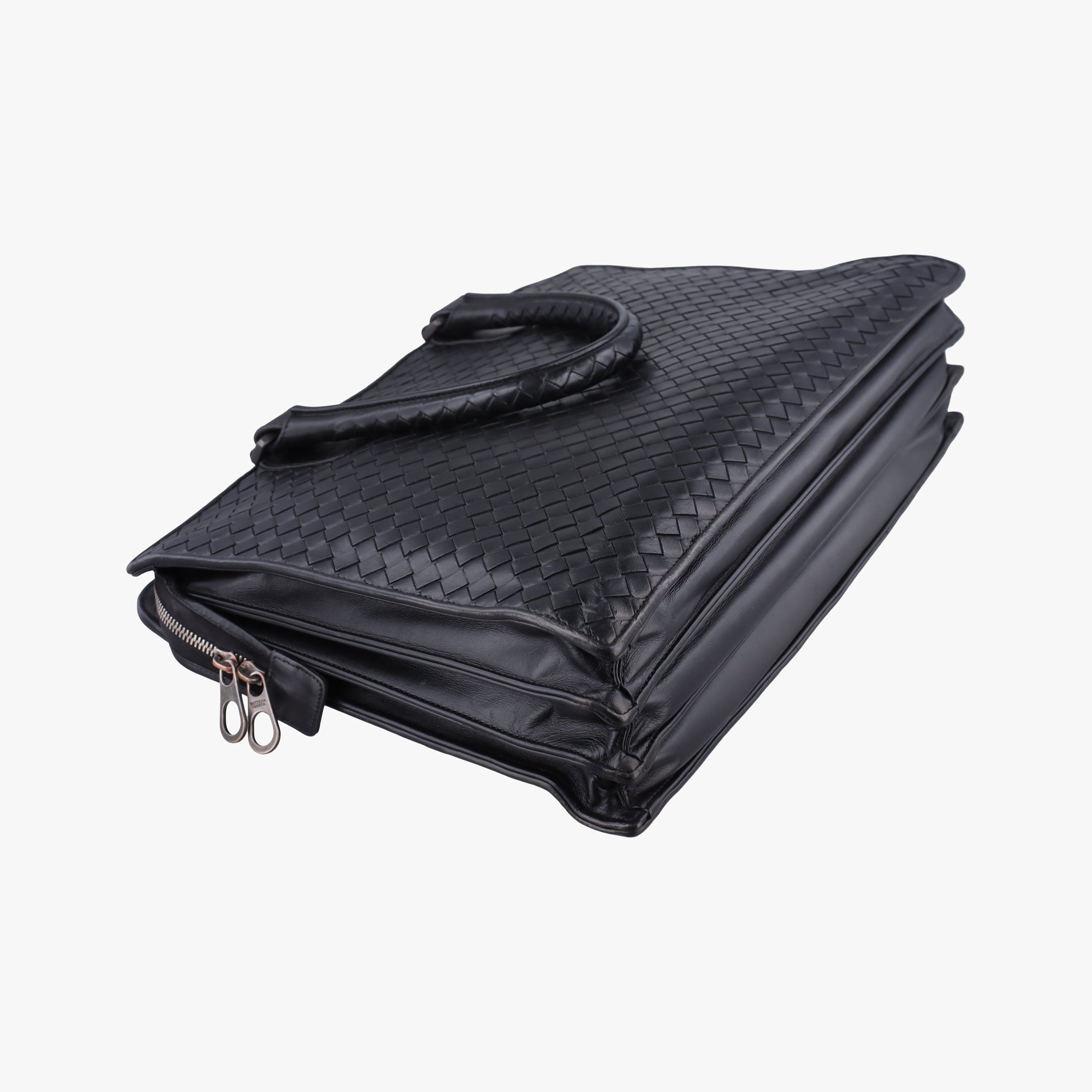Secondhand Bottega Veneta Intrecciato Black lambskin  handbag | stylenewstar