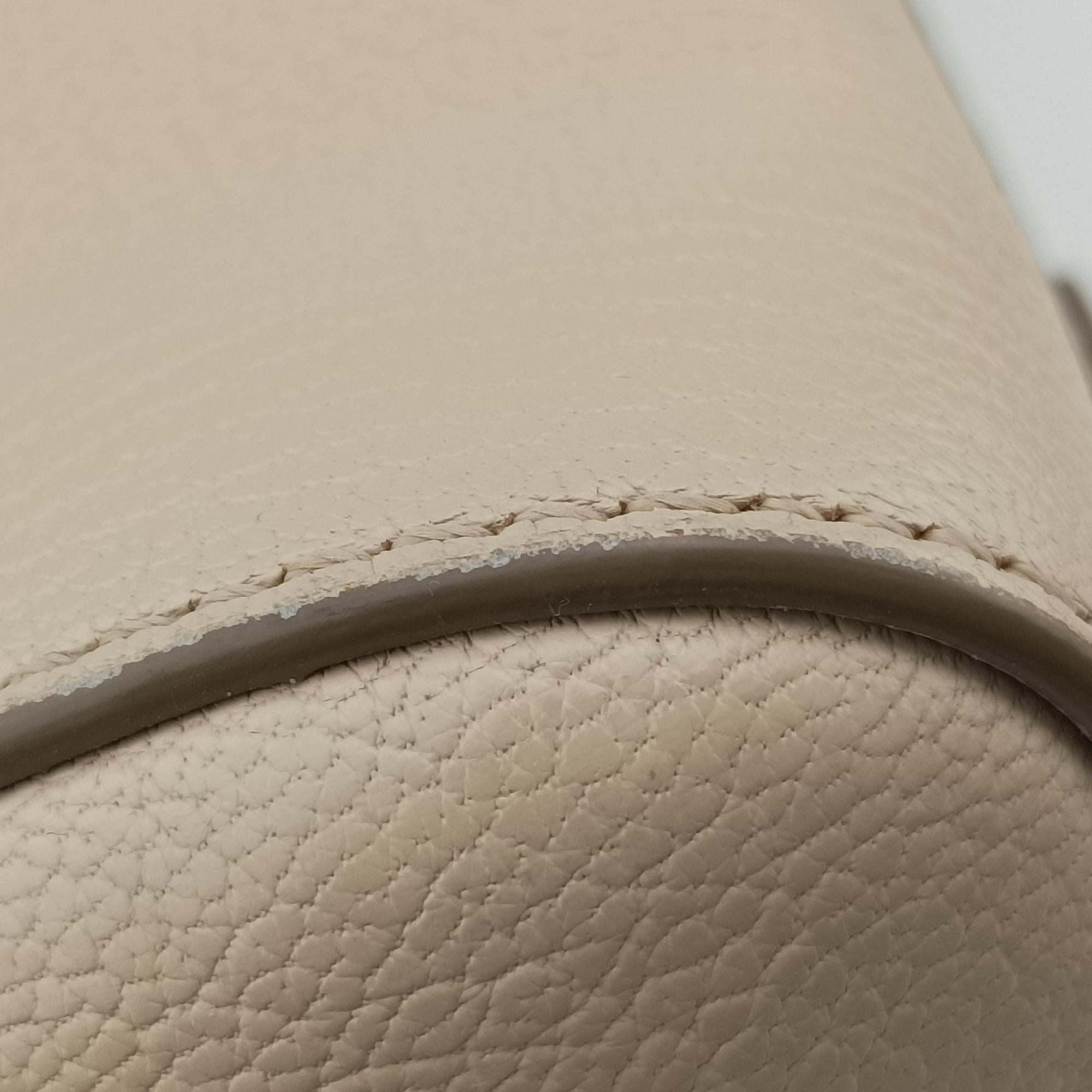Pre-owned Givenchy Antigona Beige Leather  shoulderbag | stylenewstar