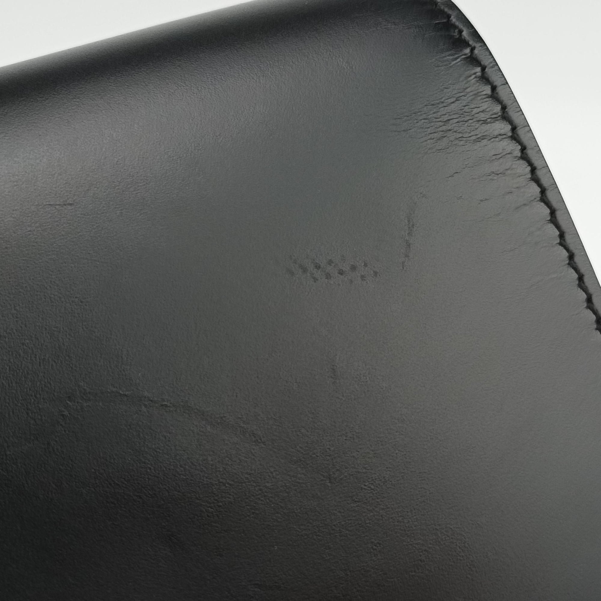 Pre-owned Burberry TB logo Black Leather  bum bag/waist bag | stylenewstar