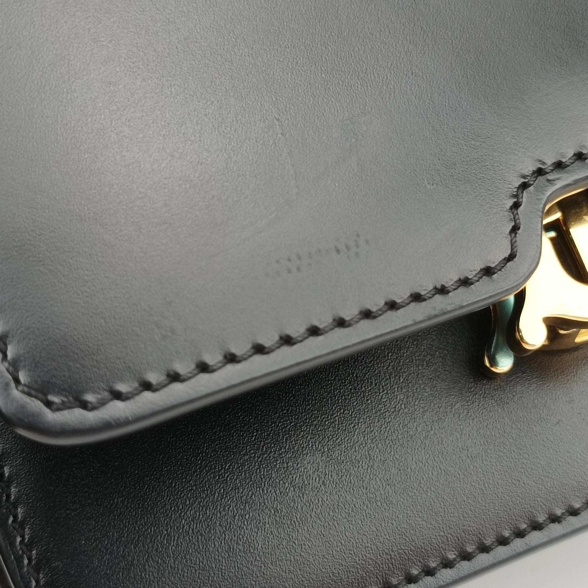 Pre-owned Burberry TB logo Black Leather  bum bag/waist bag | stylenewstar