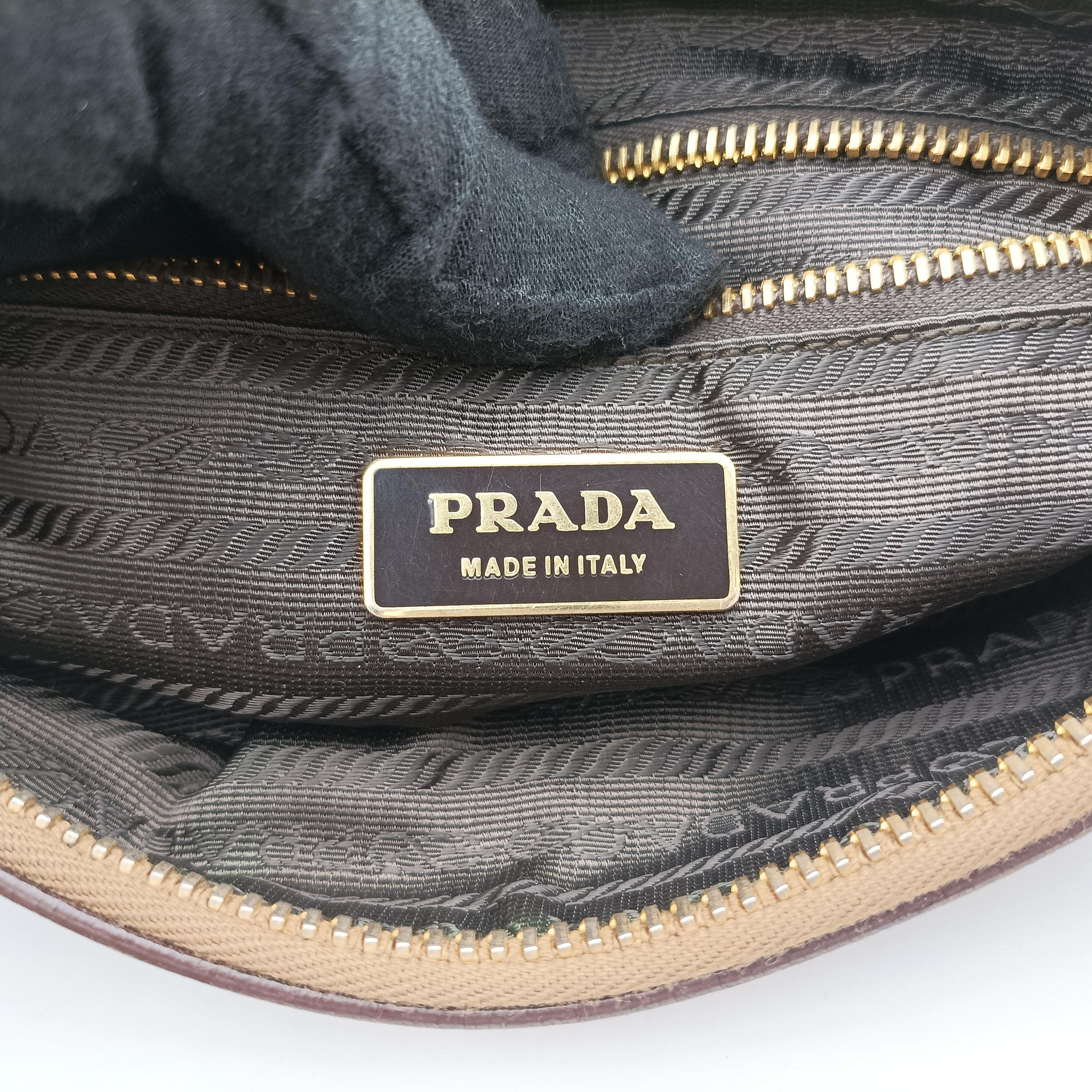 Pre-owned Prada triangle logo Green x brown Nylon x leather  shoulderbag | stylenewstar