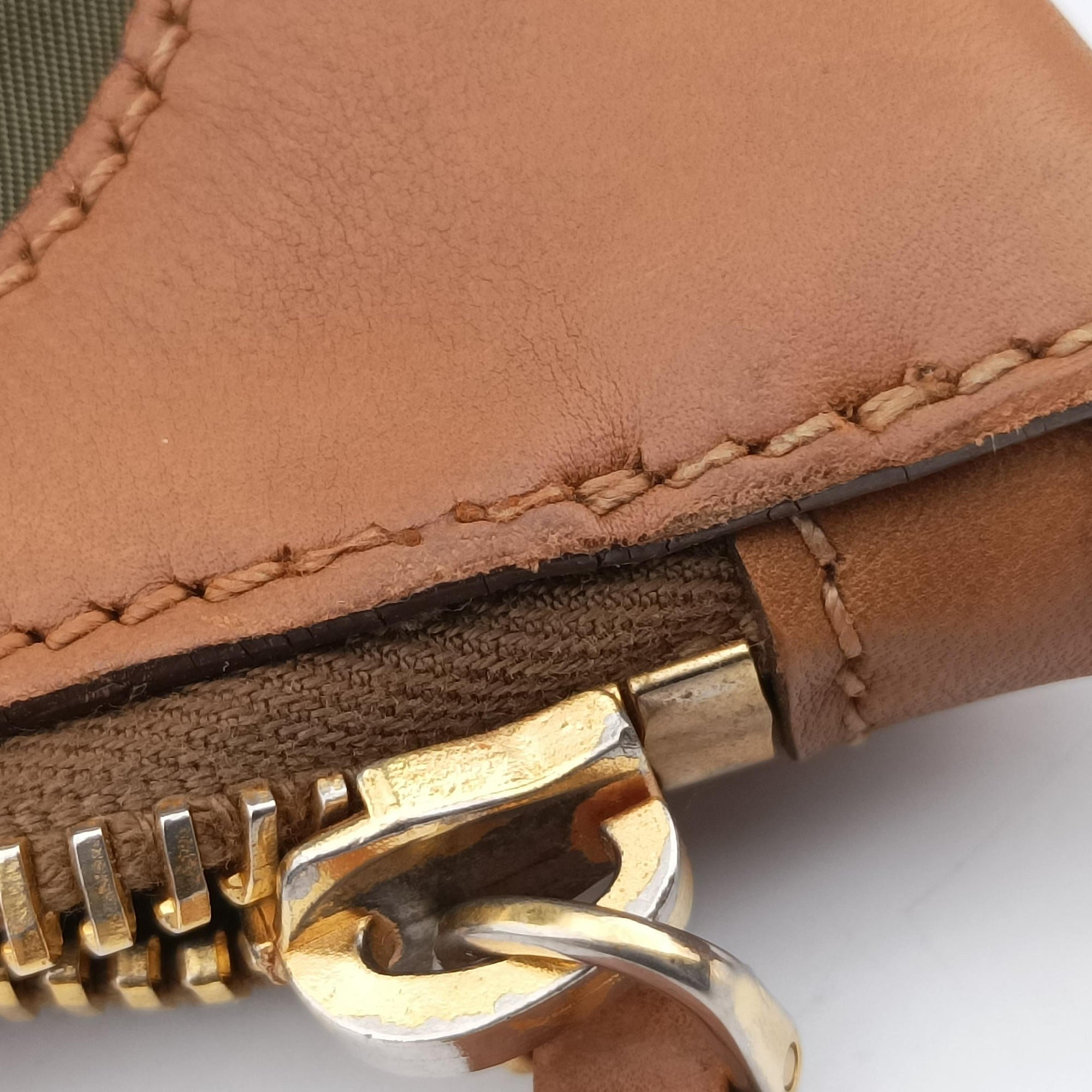 Pre-owned Prada triangle logo Green x brown Nylon x leather  shoulderbag | stylenewstar