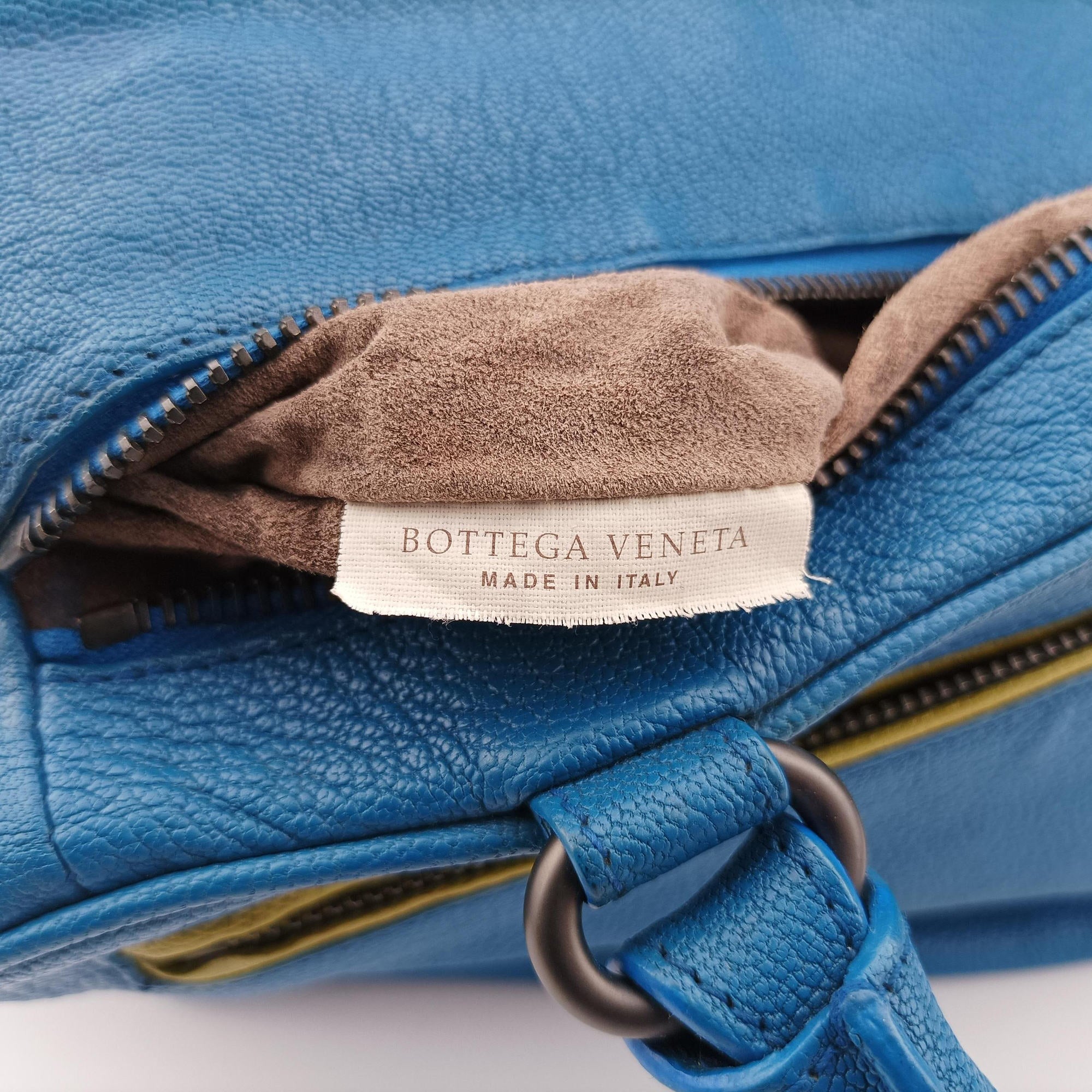 Pre-owned Bottega Veneta Boston Zip Detail Blue Leather  handbag | stylenewstar