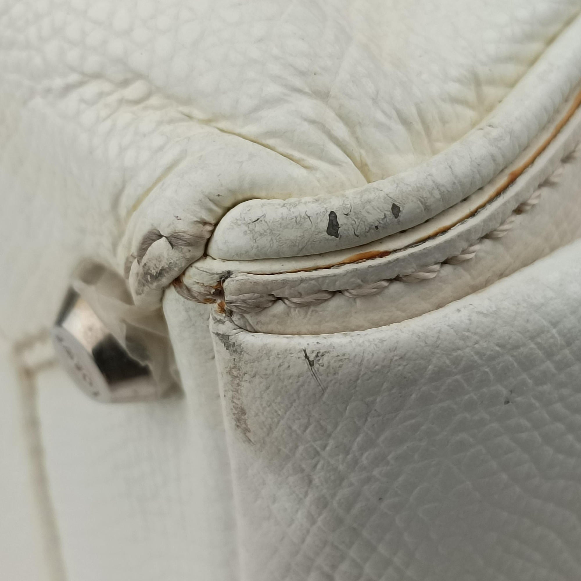 Secondhand Loewe Senda White Leather  handbag | stylenewstar
