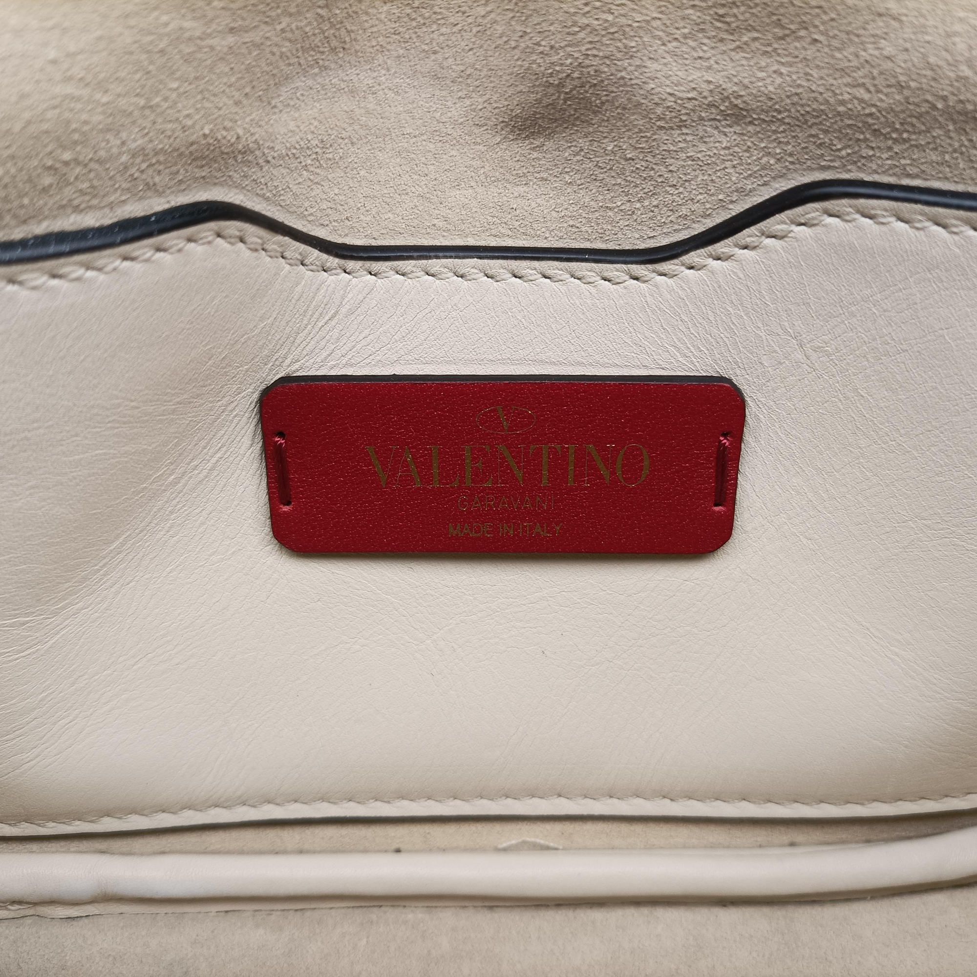 Pre-owned Valentino Rockstud Ivory  Nappa Leather   shoulderbag | stylenewstar