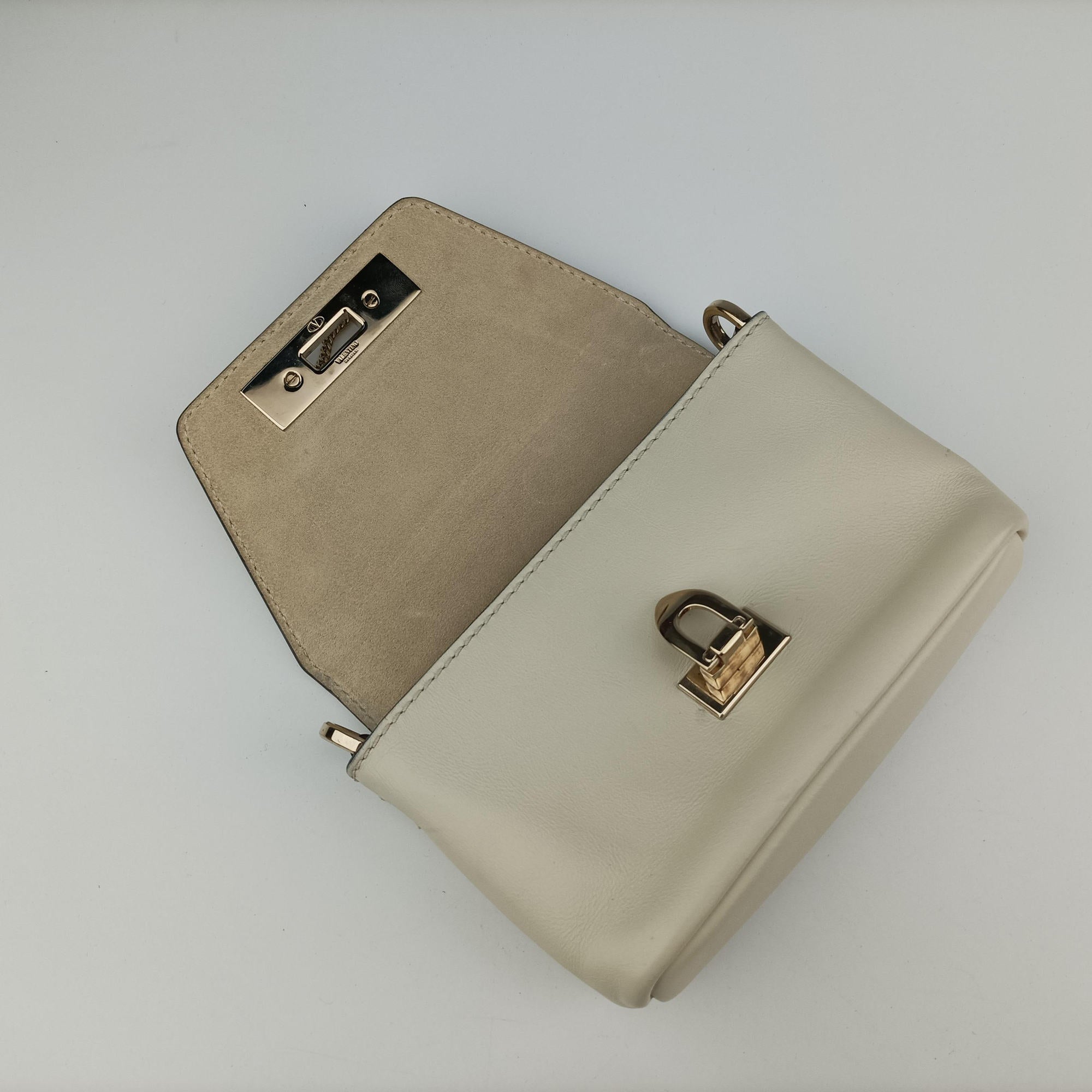 Pre-owned Valentino Rockstud Ivory  Nappa Leather   shoulderbag | stylenewstar