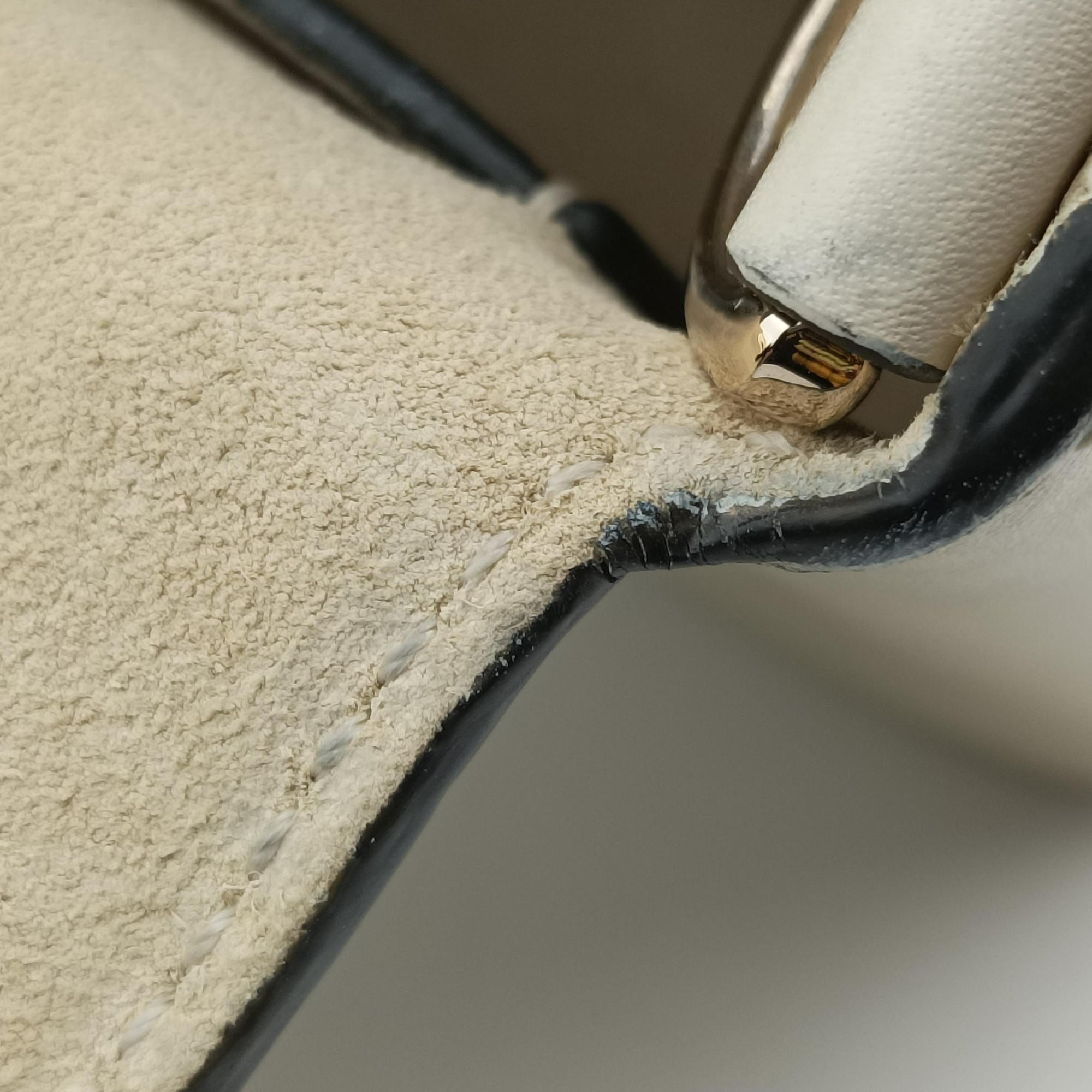 Pre-owned Valentino Rockstud Ivory  Nappa Leather   shoulderbag | stylenewstar