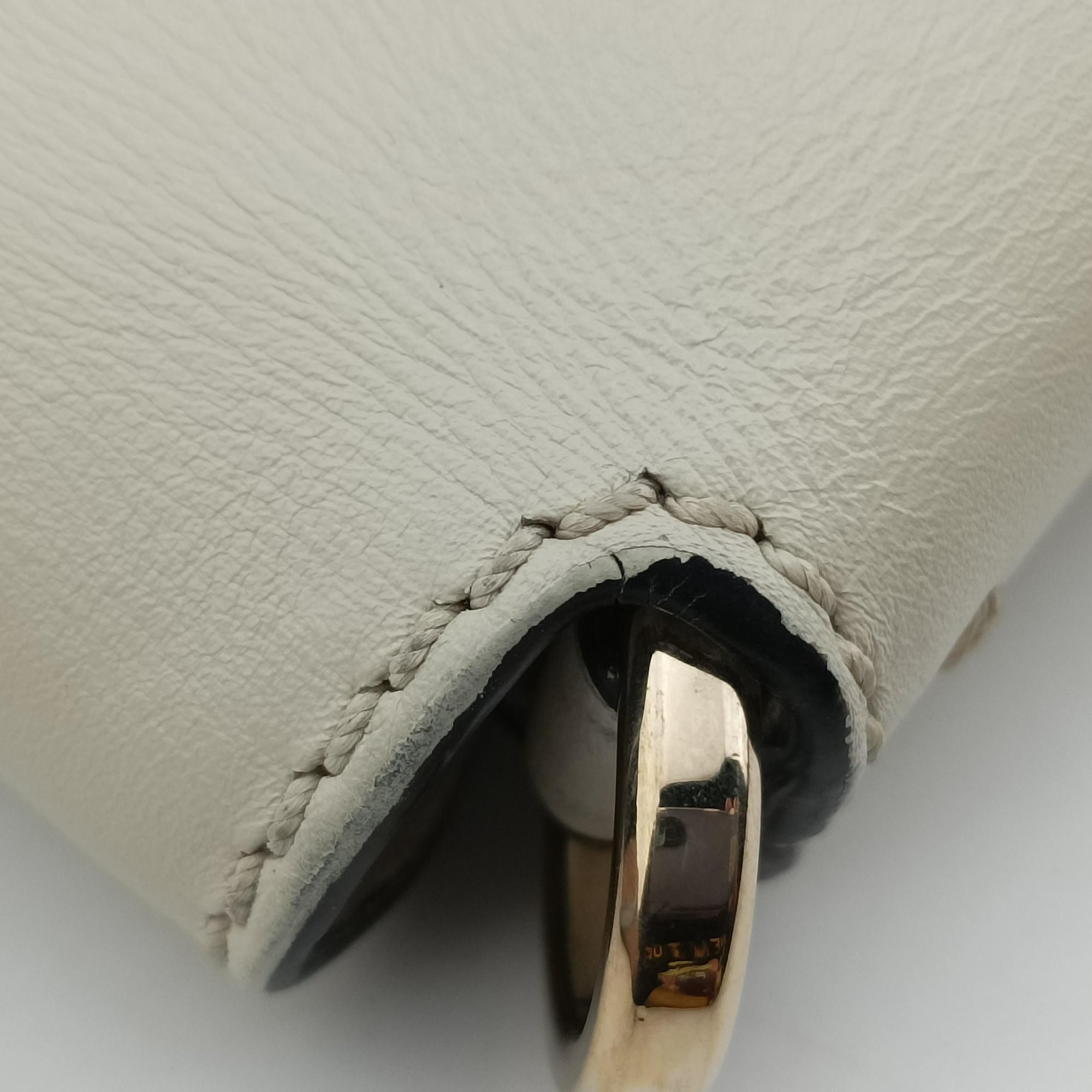 Pre-owned Valentino Rockstud Ivory  Nappa Leather   shoulderbag | stylenewstar