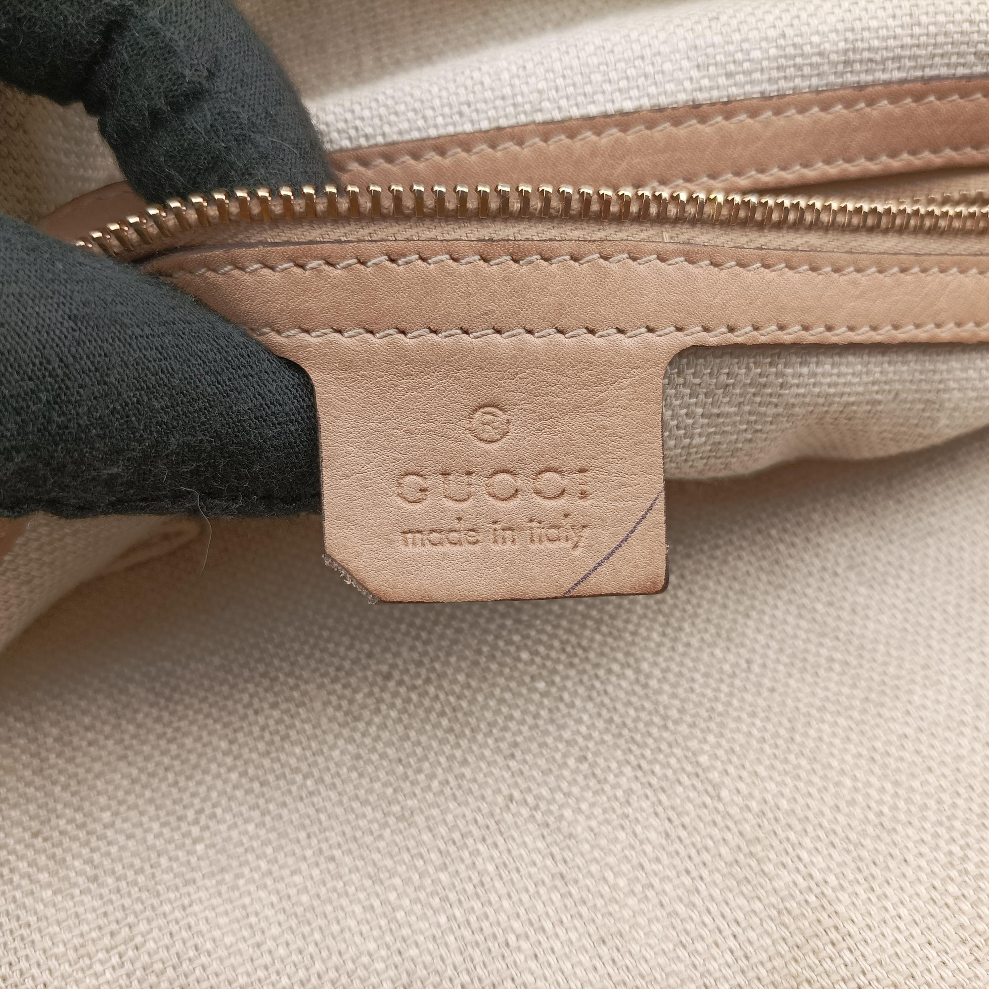 Pre-owned Gucci Handmade Camel leather 263952 shoulderbag | stylenewstar