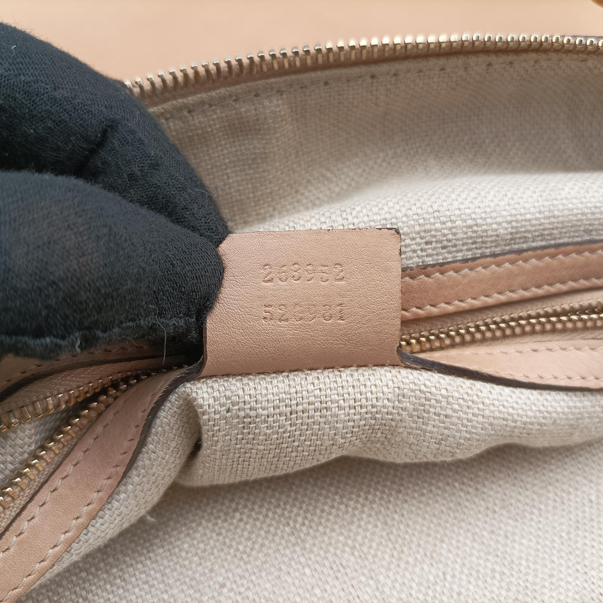 Pre-owned Gucci Handmade Camel leather 263952 shoulderbag | stylenewstar