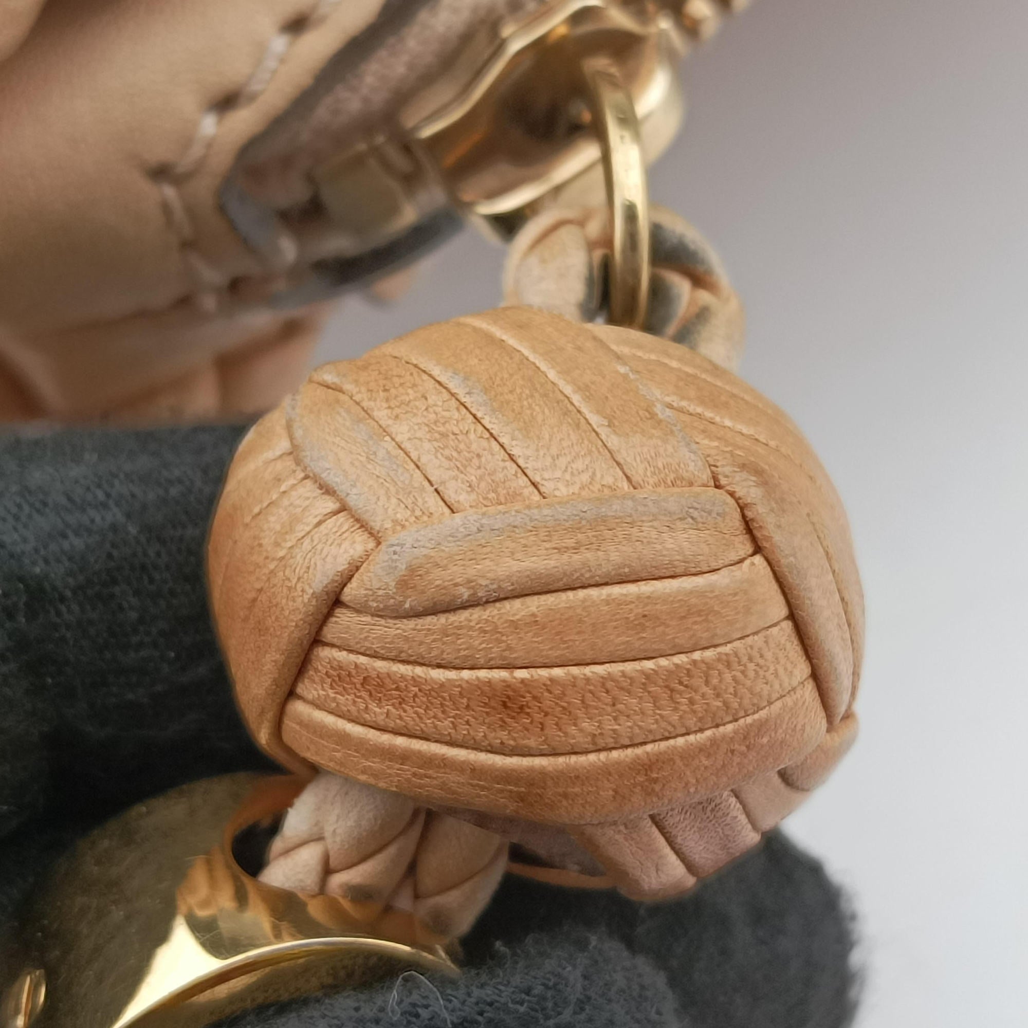 Pre-owned Gucci Handmade Camel leather 263952 shoulderbag | stylenewstar
