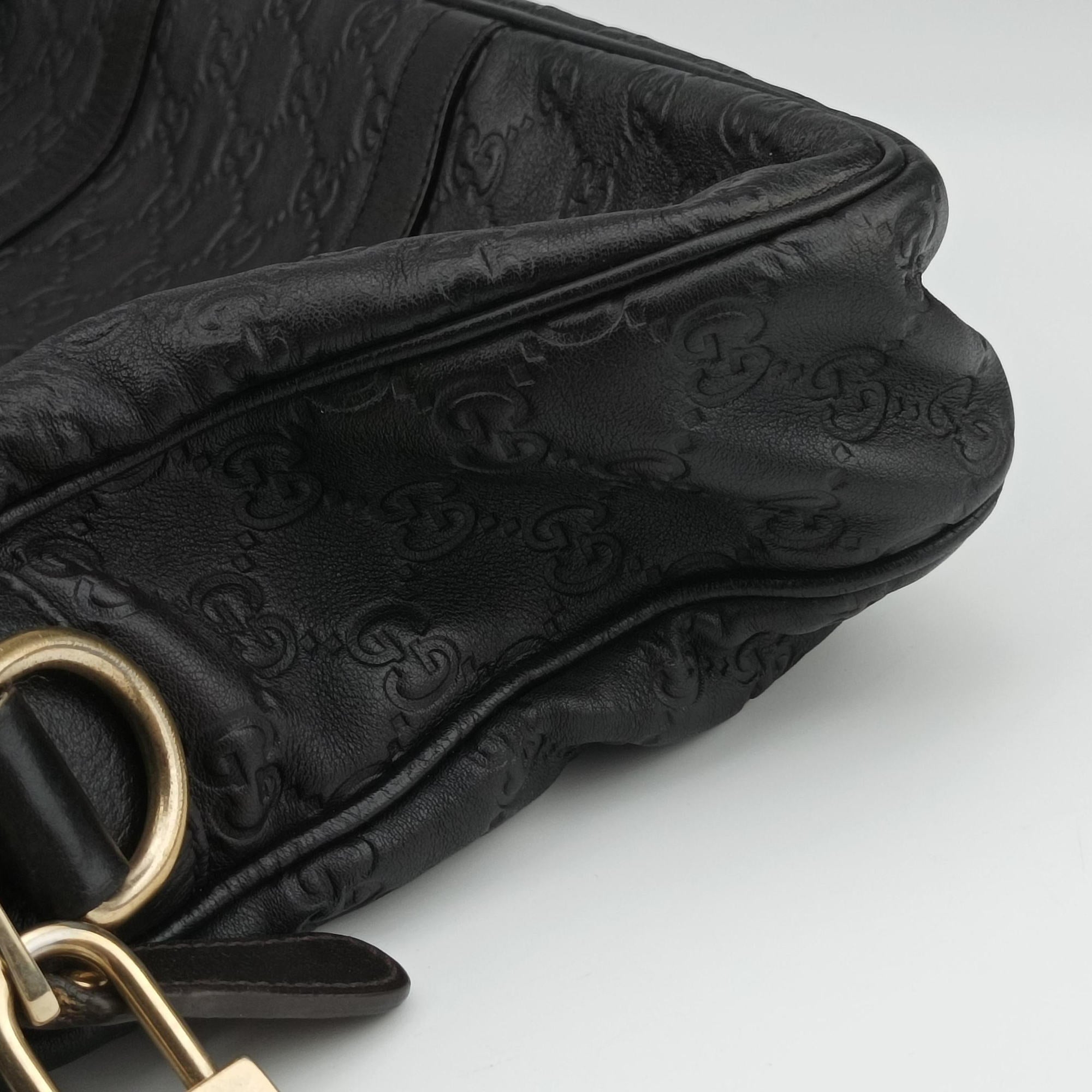 Pre-owned Gucci Guccissima Black Leather 208463 handbag | stylenewstar