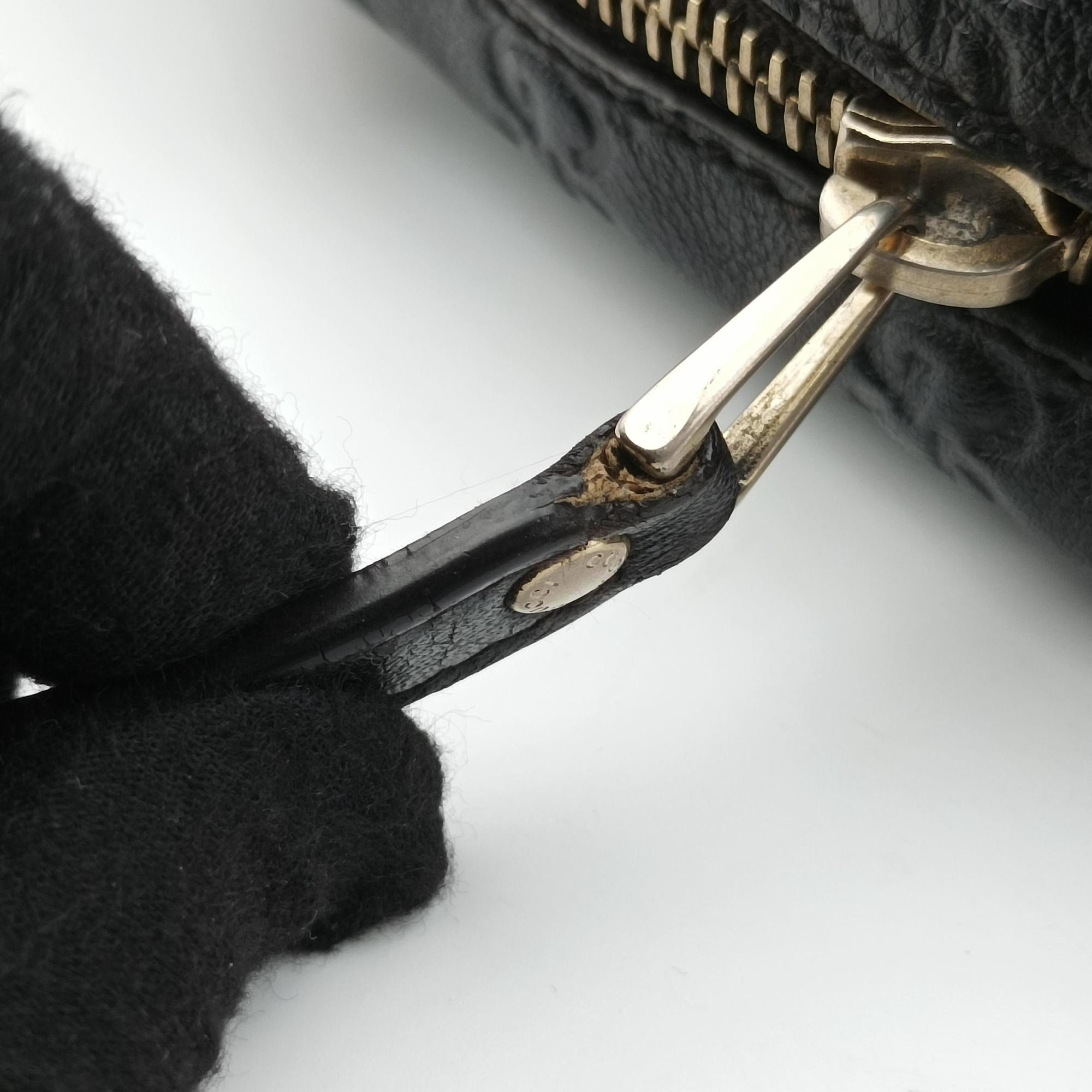 Pre-owned Gucci Guccissima Black Leather 208463 handbag | stylenewstar