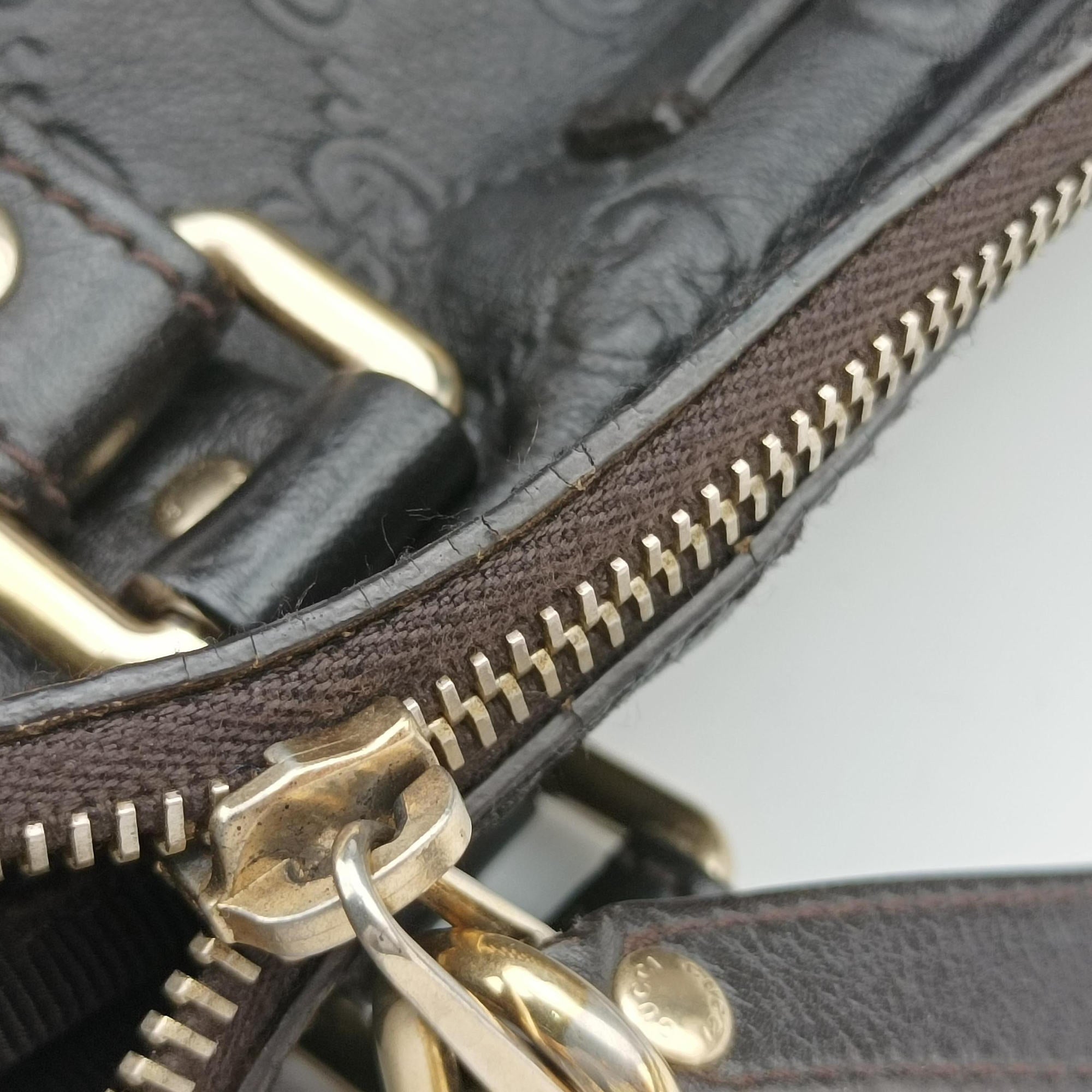 Pre-owned Gucci Guccissima Black Leather 208463 handbag | stylenewstar