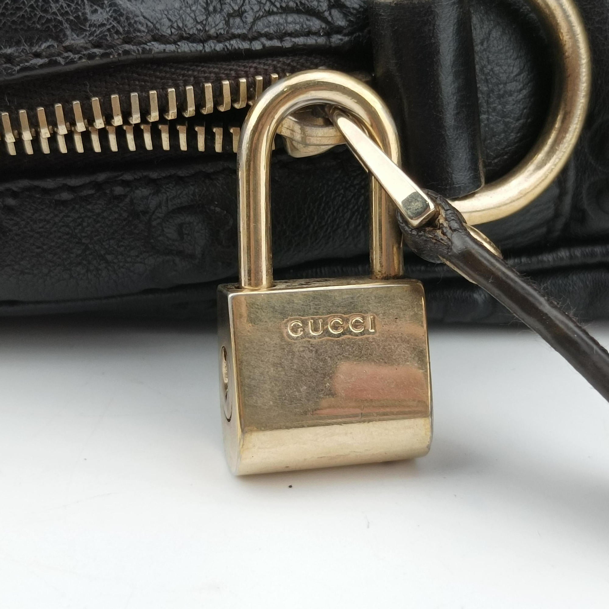 Pre-owned Gucci Guccissima Black Leather 208463 handbag | stylenewstar