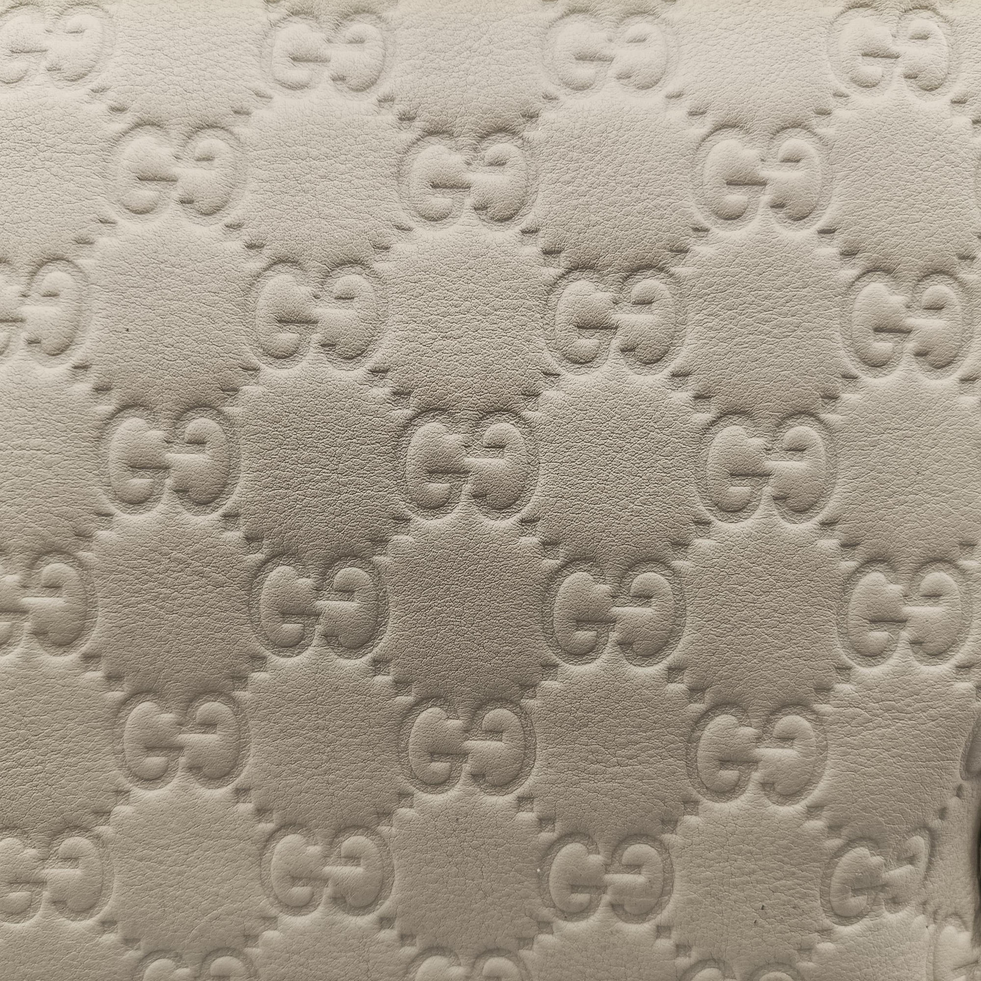 Pre-owned Gucci Lovely White Leather 257068 handbag | stylenewstar