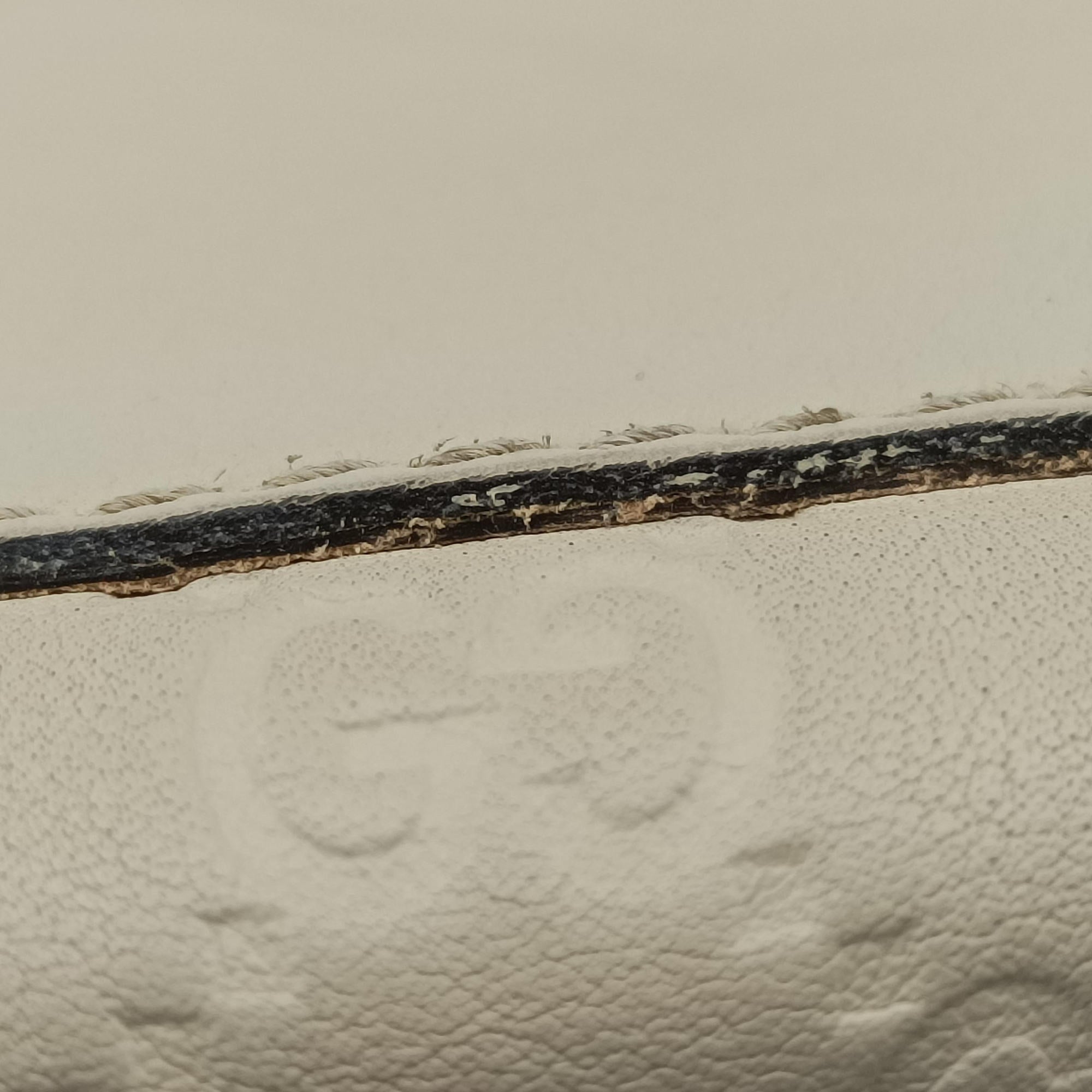Pre-owned Gucci Lovely White Leather 257068 handbag | stylenewstar