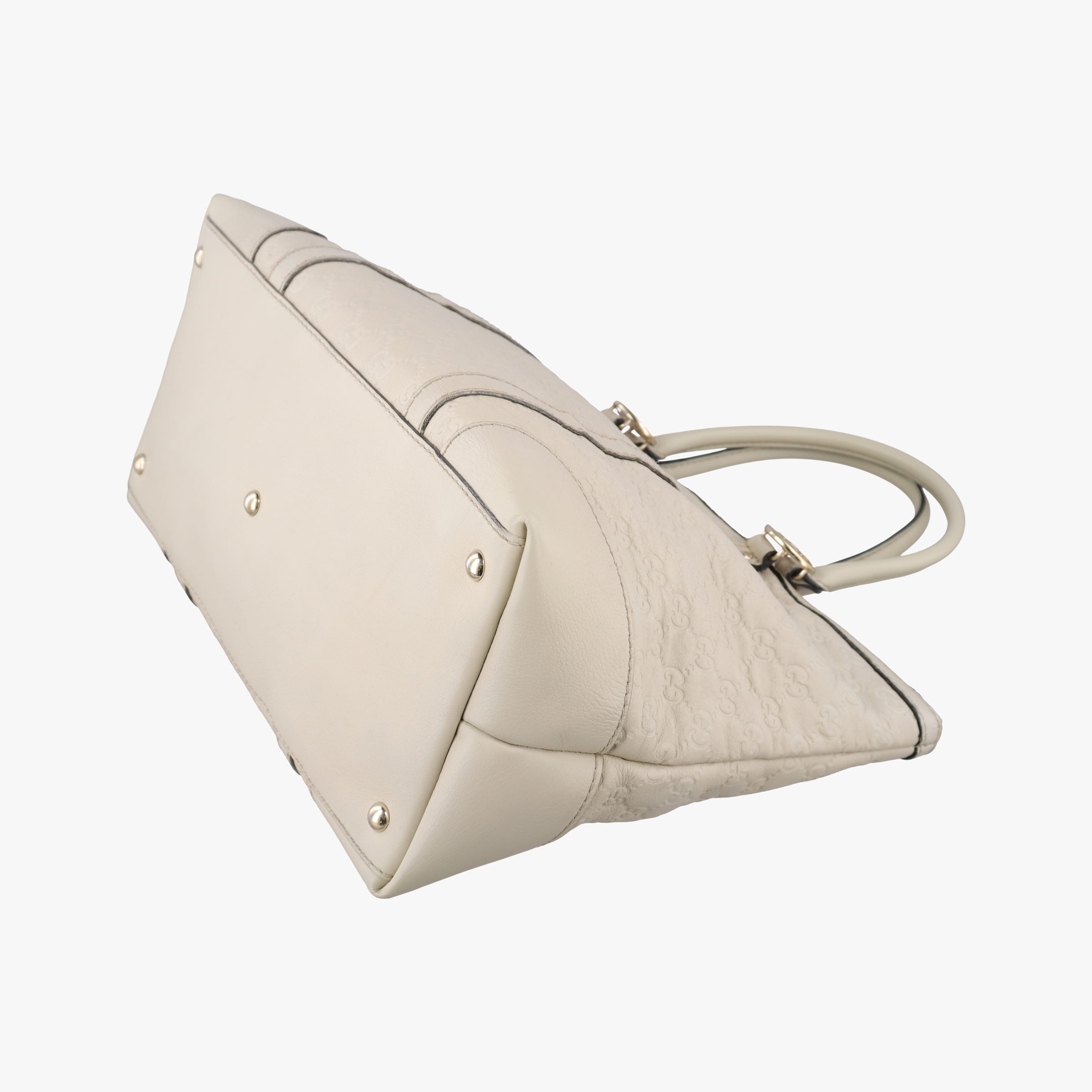 Pre-owned Gucci Lovely White Leather 257068 handbag | stylenewstar