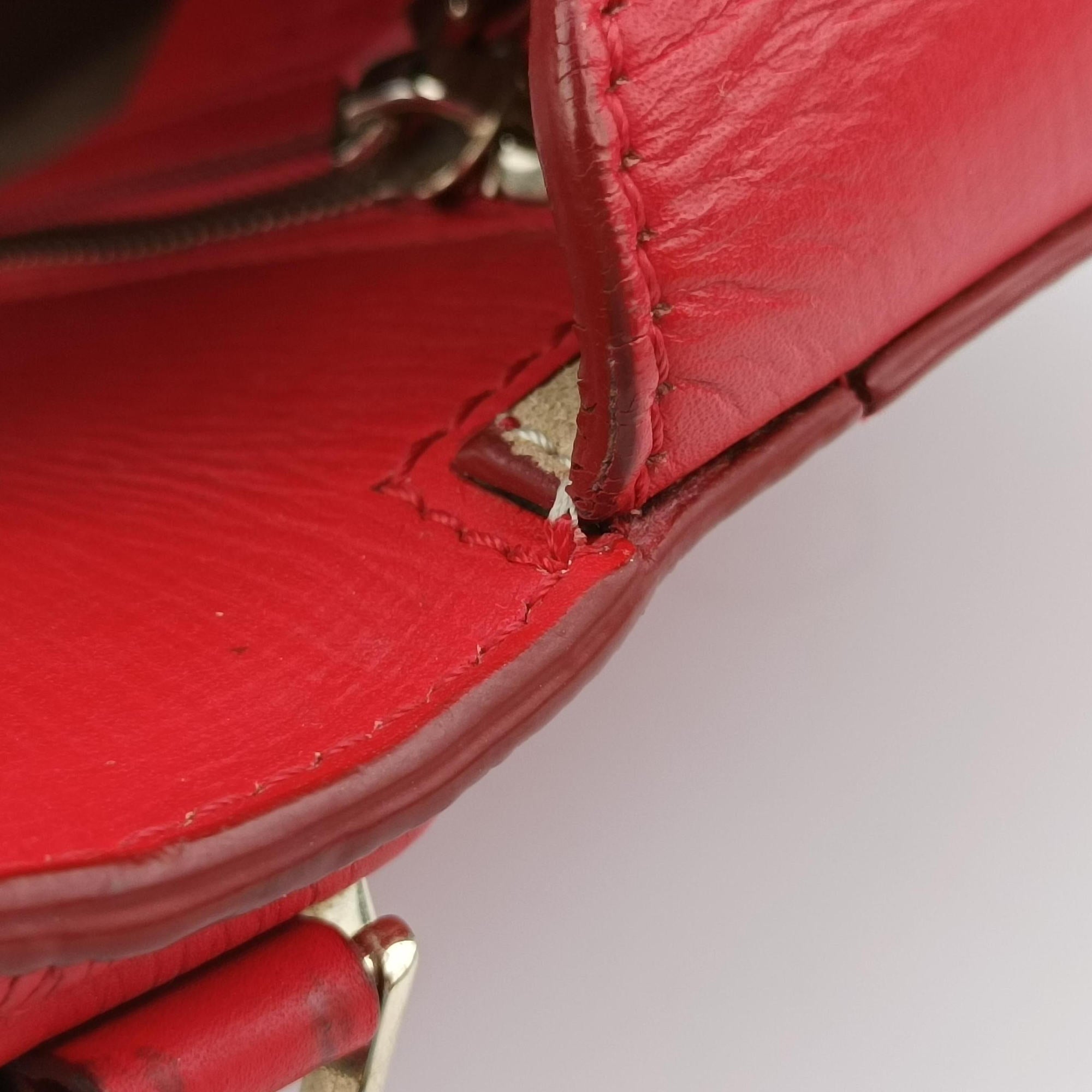 Secondhand Givenchy Pandora Red Leather  shoulderbag | stylenewstar