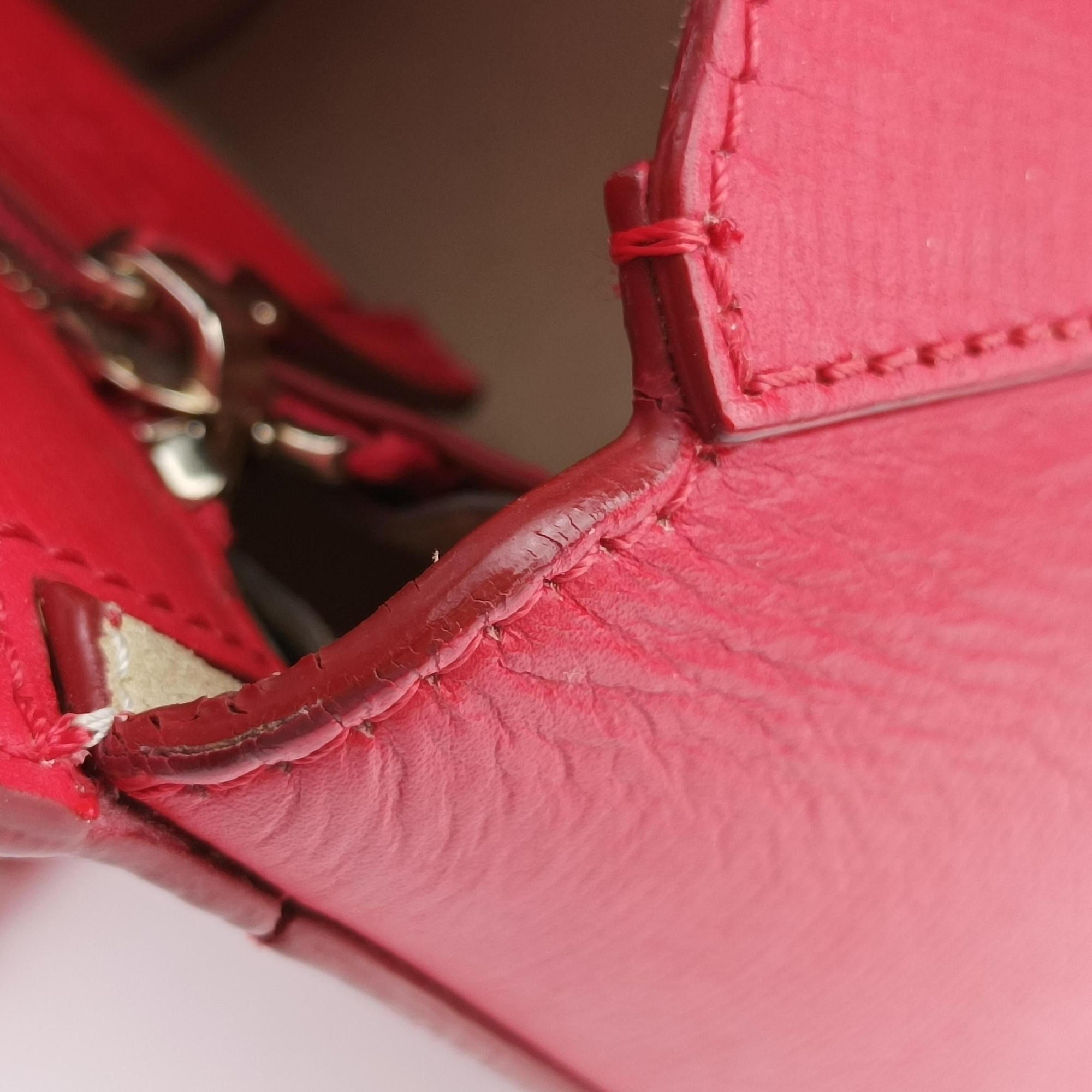 Secondhand Givenchy Pandora Red Leather  shoulderbag | stylenewstar