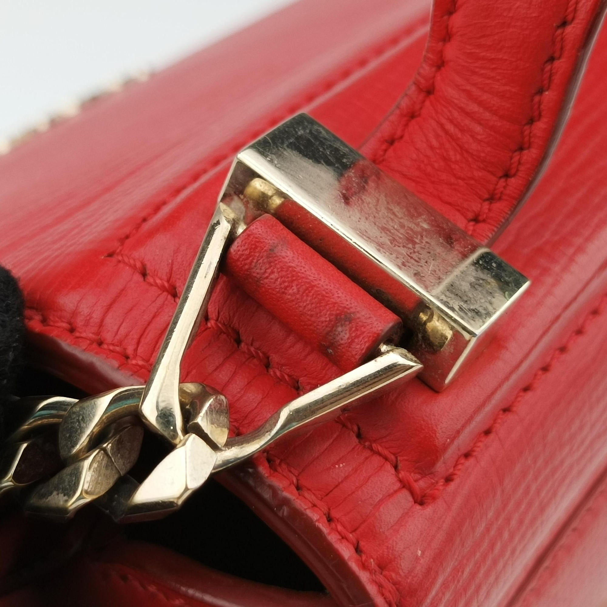 Secondhand Givenchy Pandora Red Leather  shoulderbag | stylenewstar