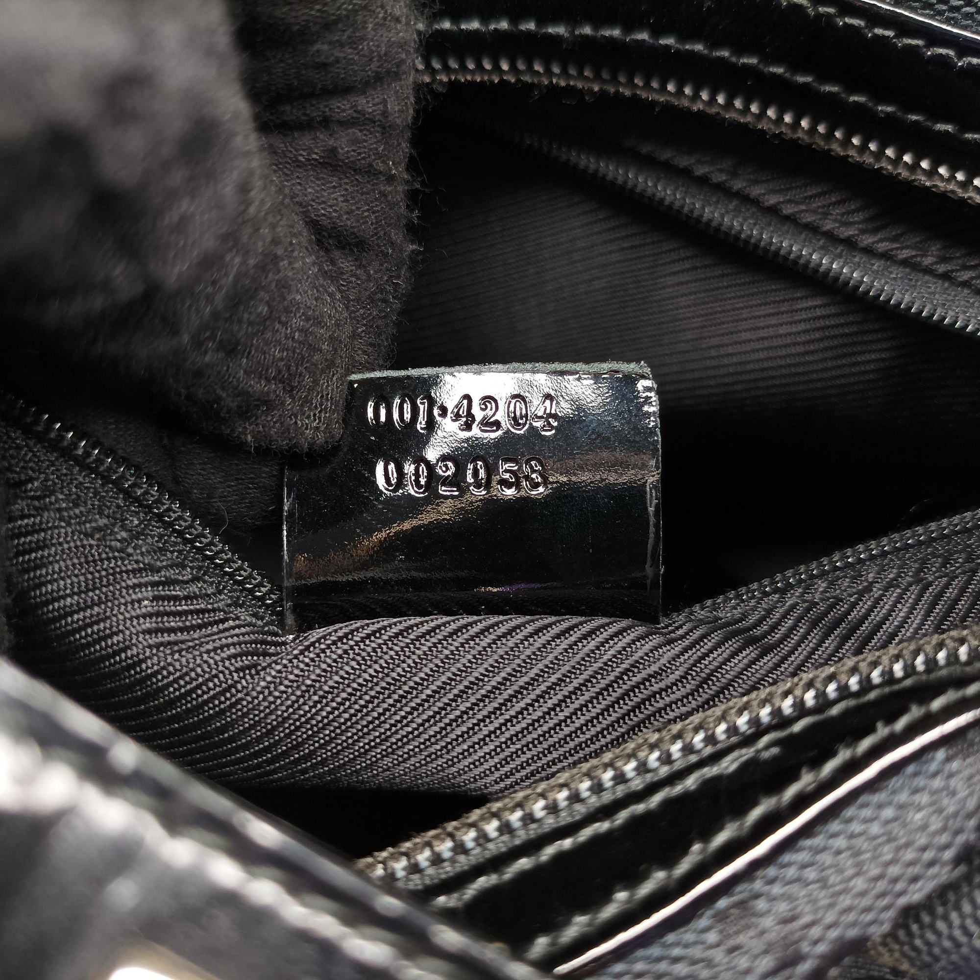 Vintage Gucci Hobo Black canvas 001.42 handbag | stylenewstar